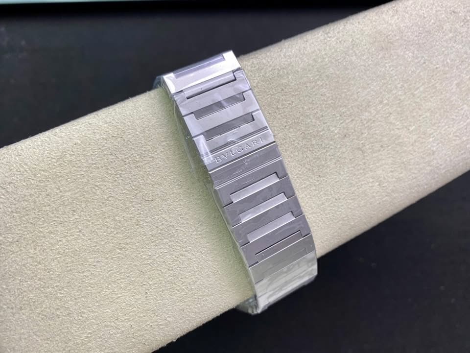Bvlgari Octo Finissimo Swiss 1:1 Grade Watch – Light Dial & Integrated Bracelet - Image 7