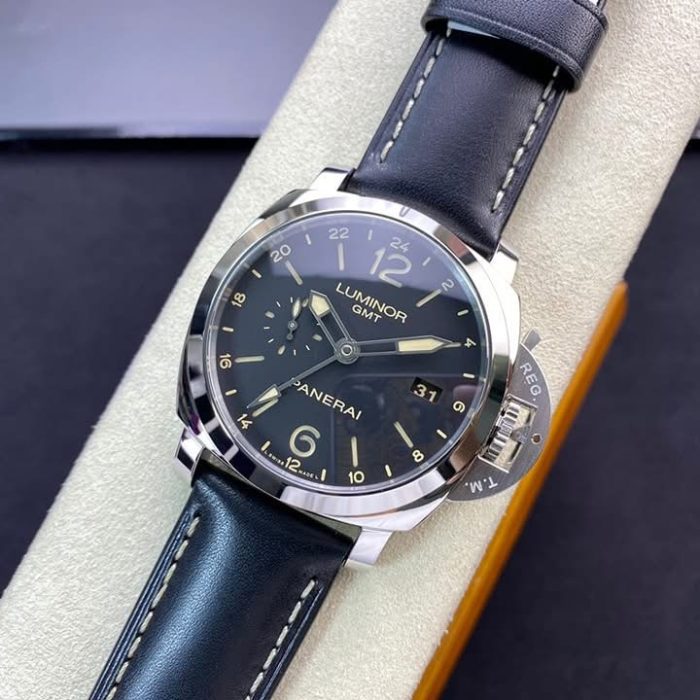 Panerai Luminor GMT PAM00531 Swiss 1:1 Grade – Black Dial