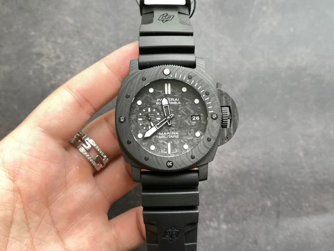 Panerai Submersible Marina Militare PAM02979 Swiss 1:1 Grade – Black Carbotech Dial - Image 8