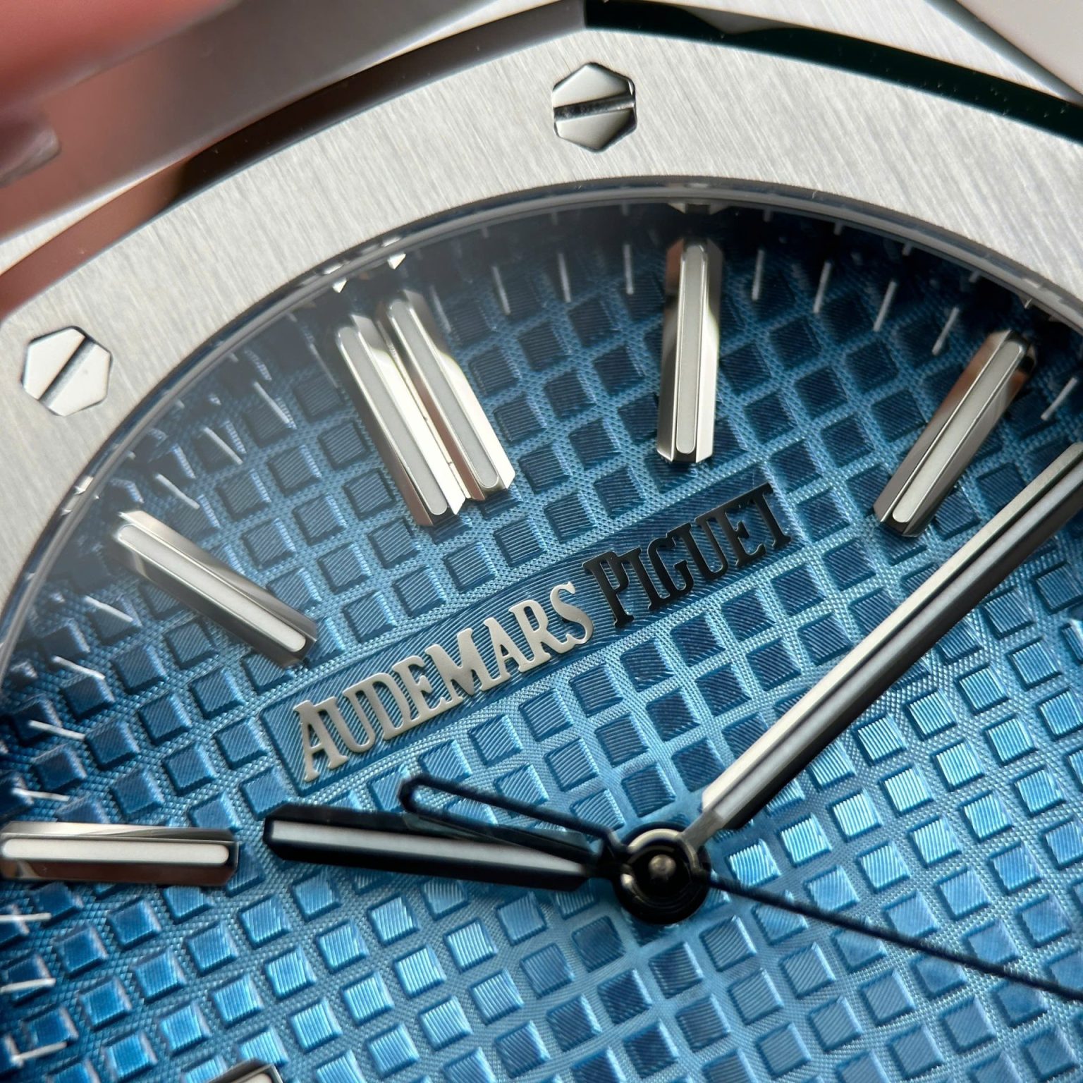 Audemars Piguet Royal Oak 15510BC Ice Blue Automatic 41mm Swiss 1:1 Grade Luxury Watch - Image 4