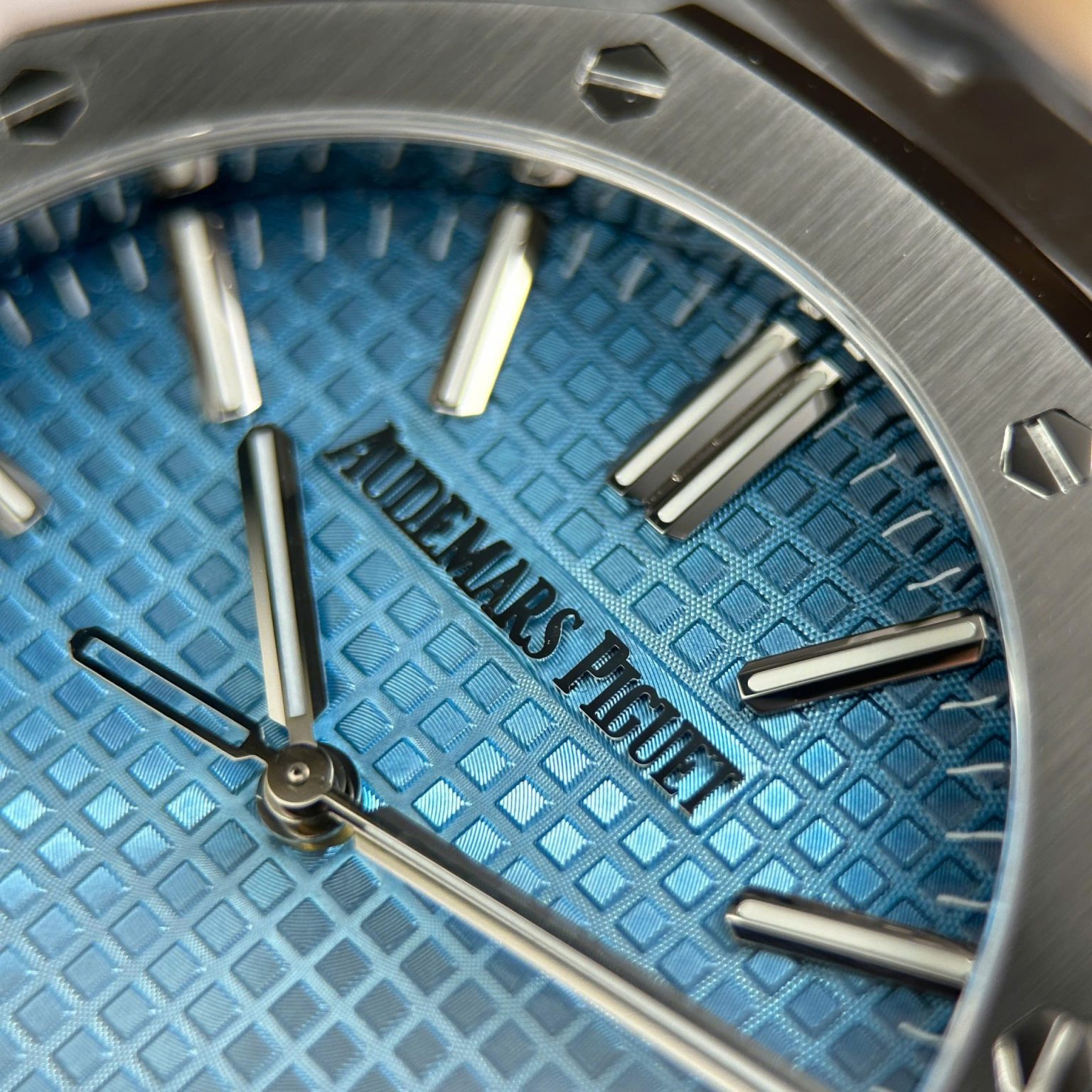 Audemars Piguet Royal Oak 15510BC Ice Blue Automatic 41mm Swiss 1:1 Grade Luxury Watch - Image 5