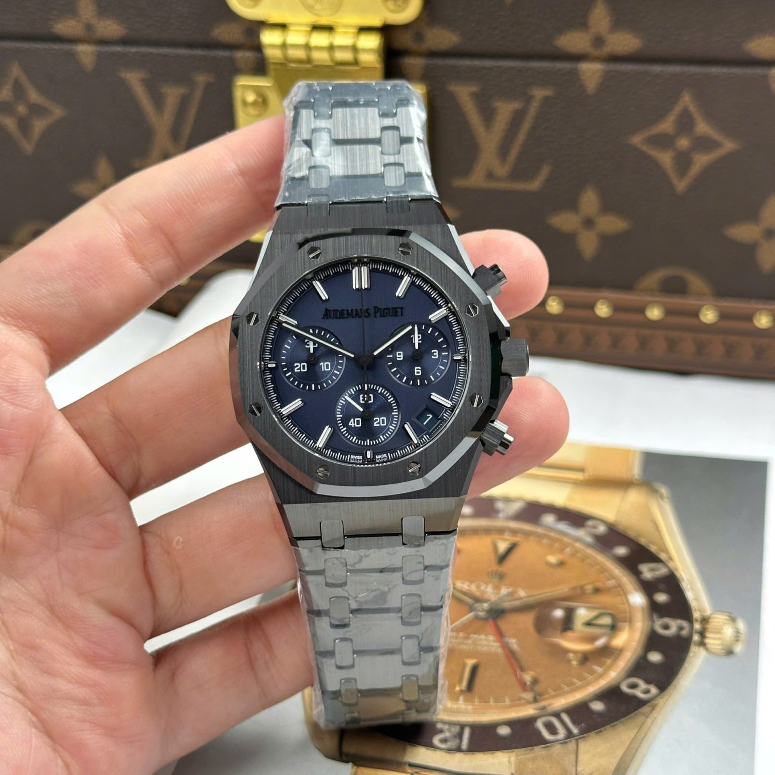 Audemars Piguet Royal Oak Chronograph 26240 Black Ceramic Charcoal Blue Dial 41mm Swiss 1:1 Grade Luxury Watch