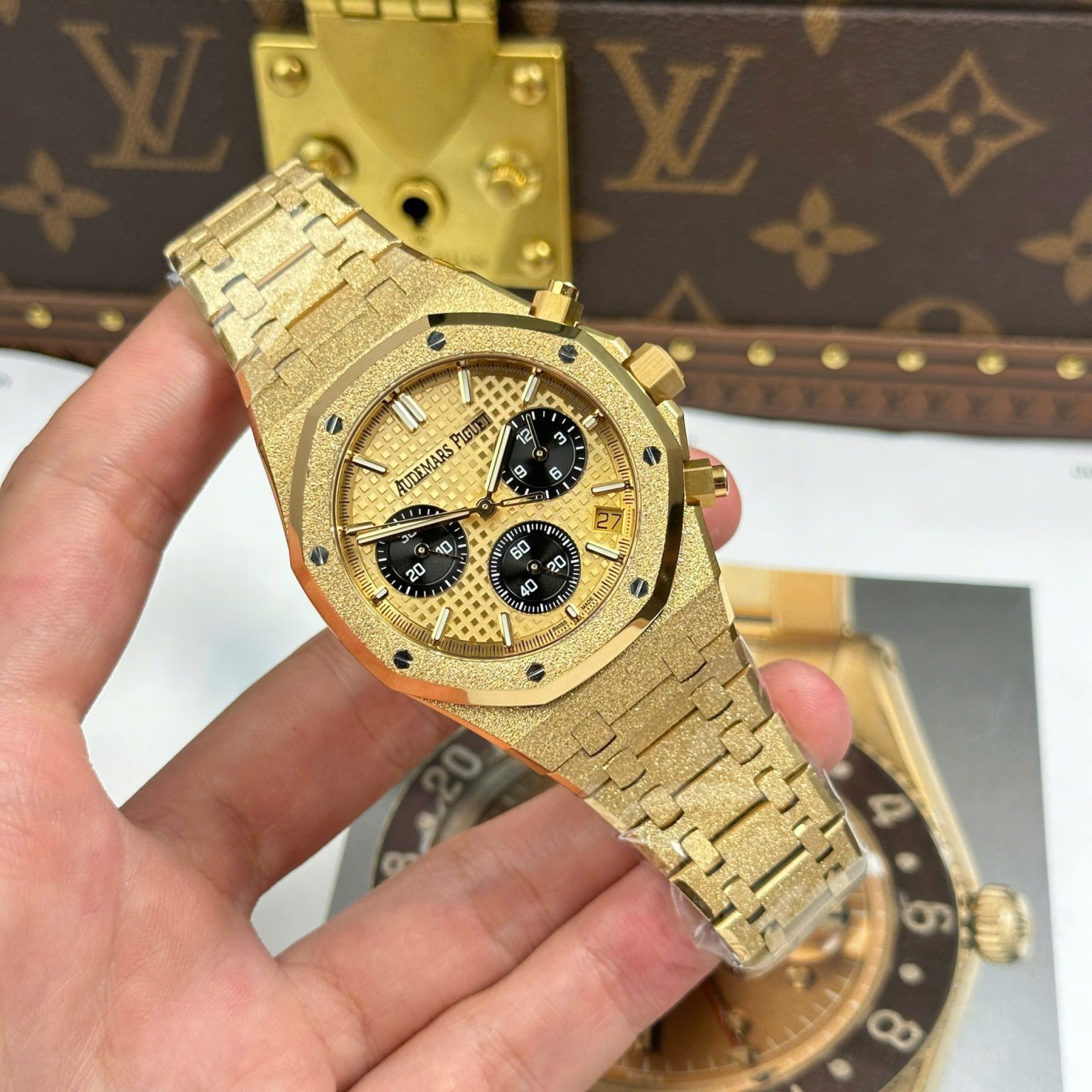 Audemars Piguet Royal Oak Chronograph 26240 Frosted Gold Yellow Dial 41mm Swiss 1:1 Grade Luxury Watch - Image 3