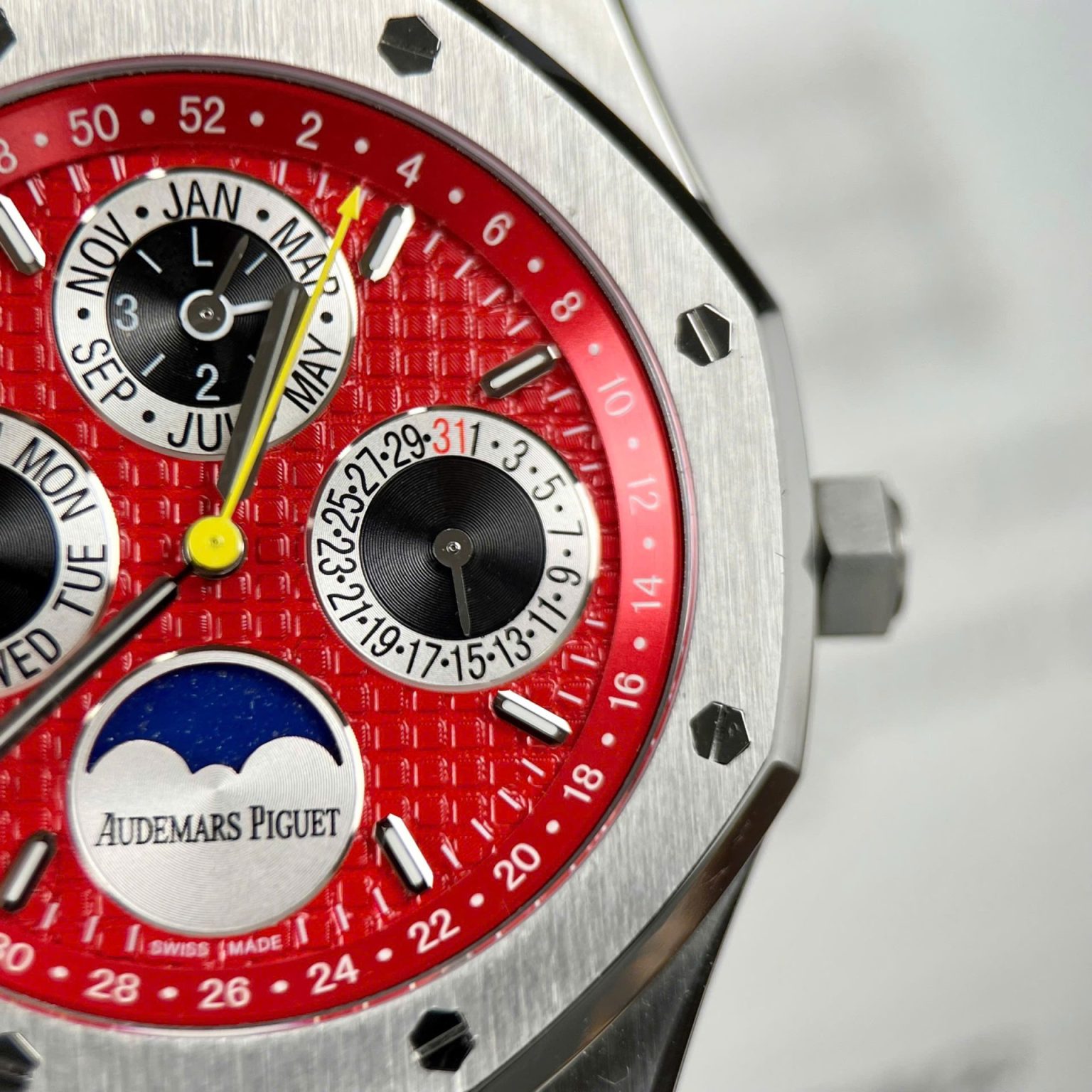 Audemars Piguet Royal Oak Chronograph 26574ST Red Dial 41mm Swiss 1:1 Grade Luxury Watch - Image 4