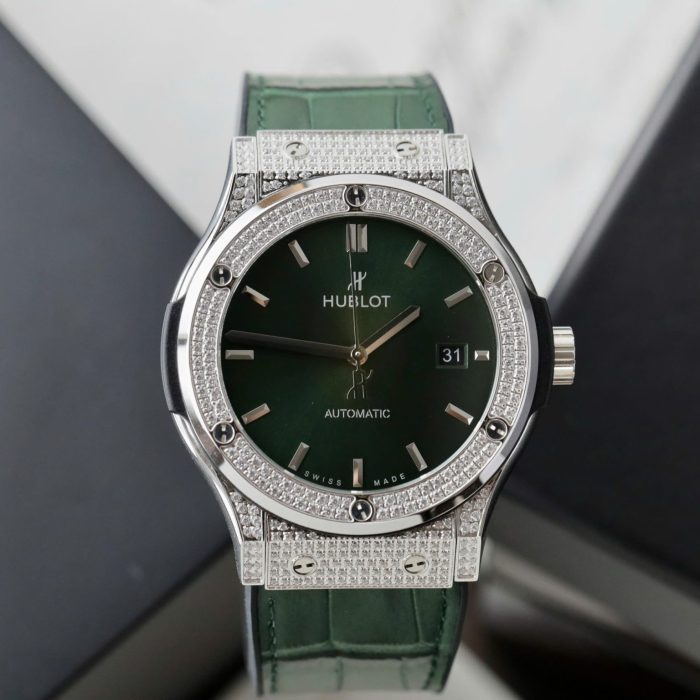 Hublot Classic Fusion Green Dial 42mm Swiss 1:1 Grade Luxury Watch