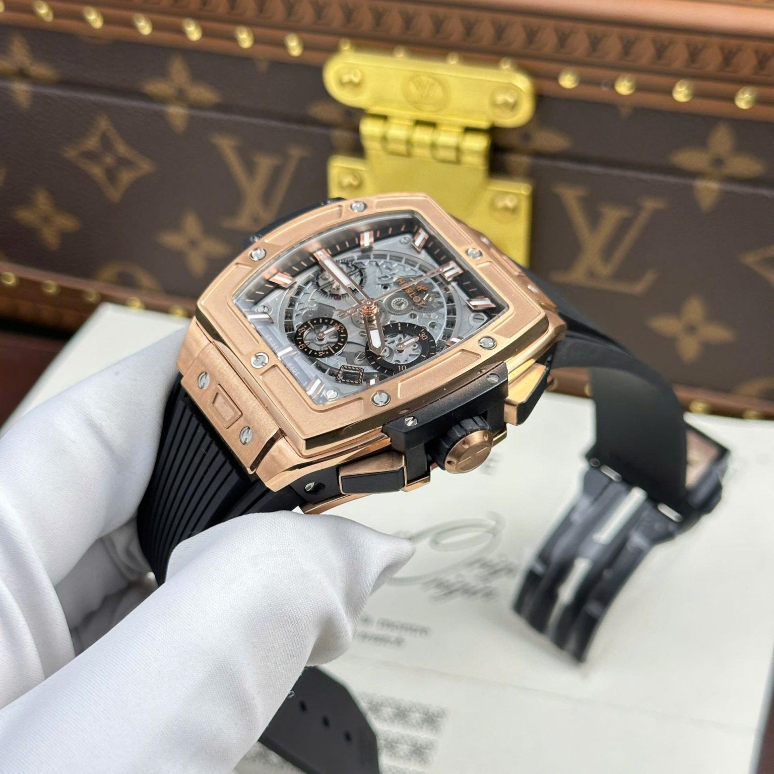 Hublot Spirit of Big Bang King Gold 42mm Swiss 1:1 Grade Luxury Watch - Image 4