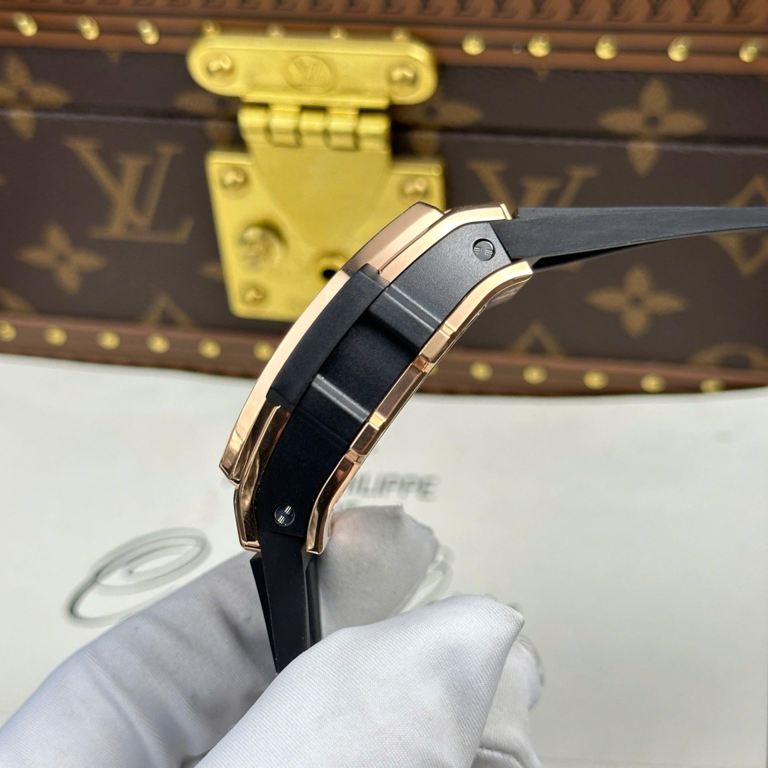 Hublot Spirit of Big Bang King Gold 42mm Swiss 1:1 Grade Luxury Watch - Image 8