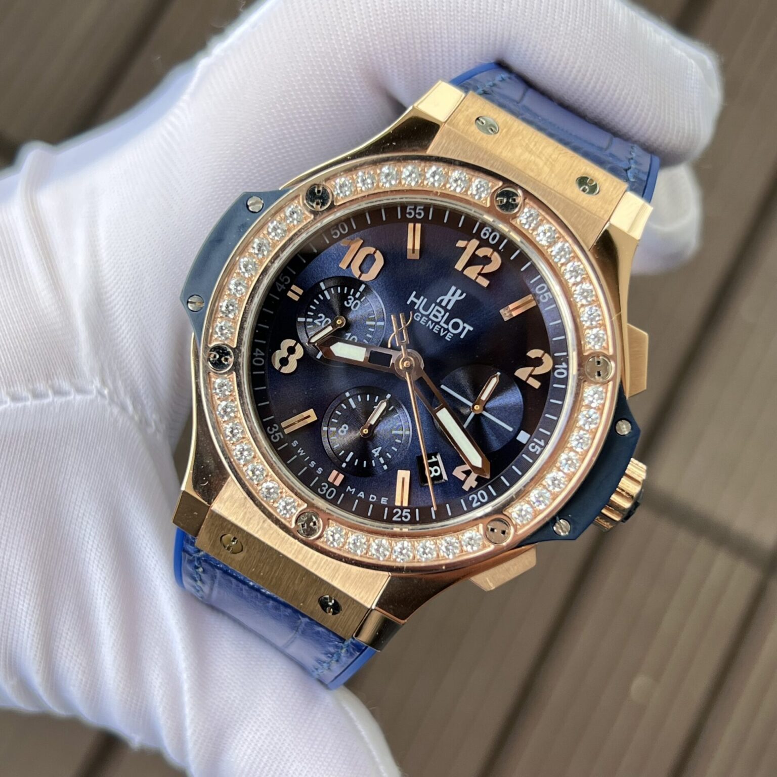 Hublot Big Bang Chronograph King Gold Blue Diamond Bezel 44mm Swiss 1:1 Grade Luxury Watch - Image 6
