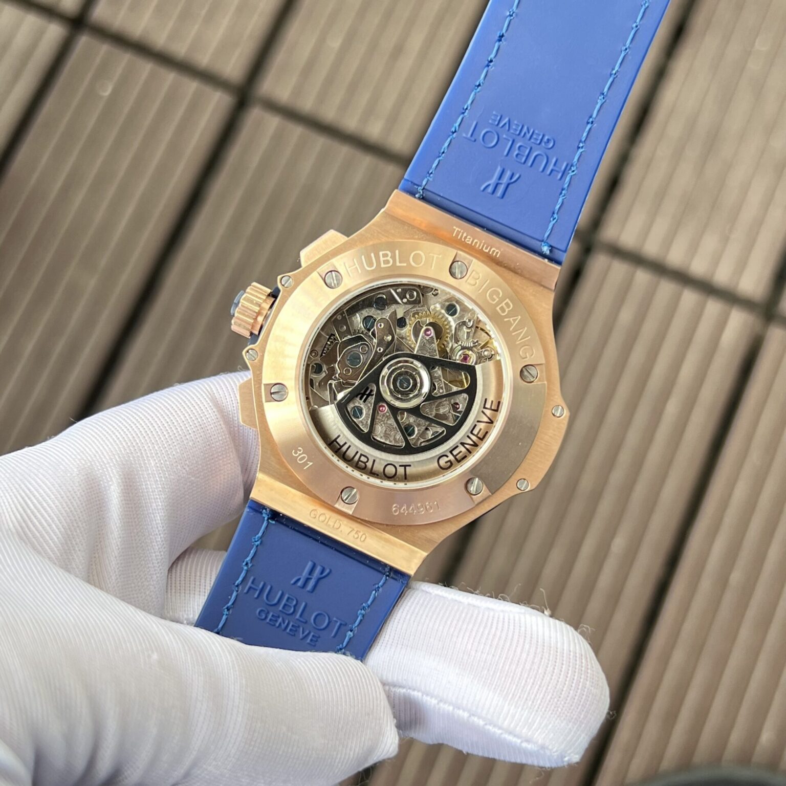 Hublot Big Bang Chronograph King Gold Blue Diamond Bezel 44mm Swiss 1:1 Grade Luxury Watch - Image 4