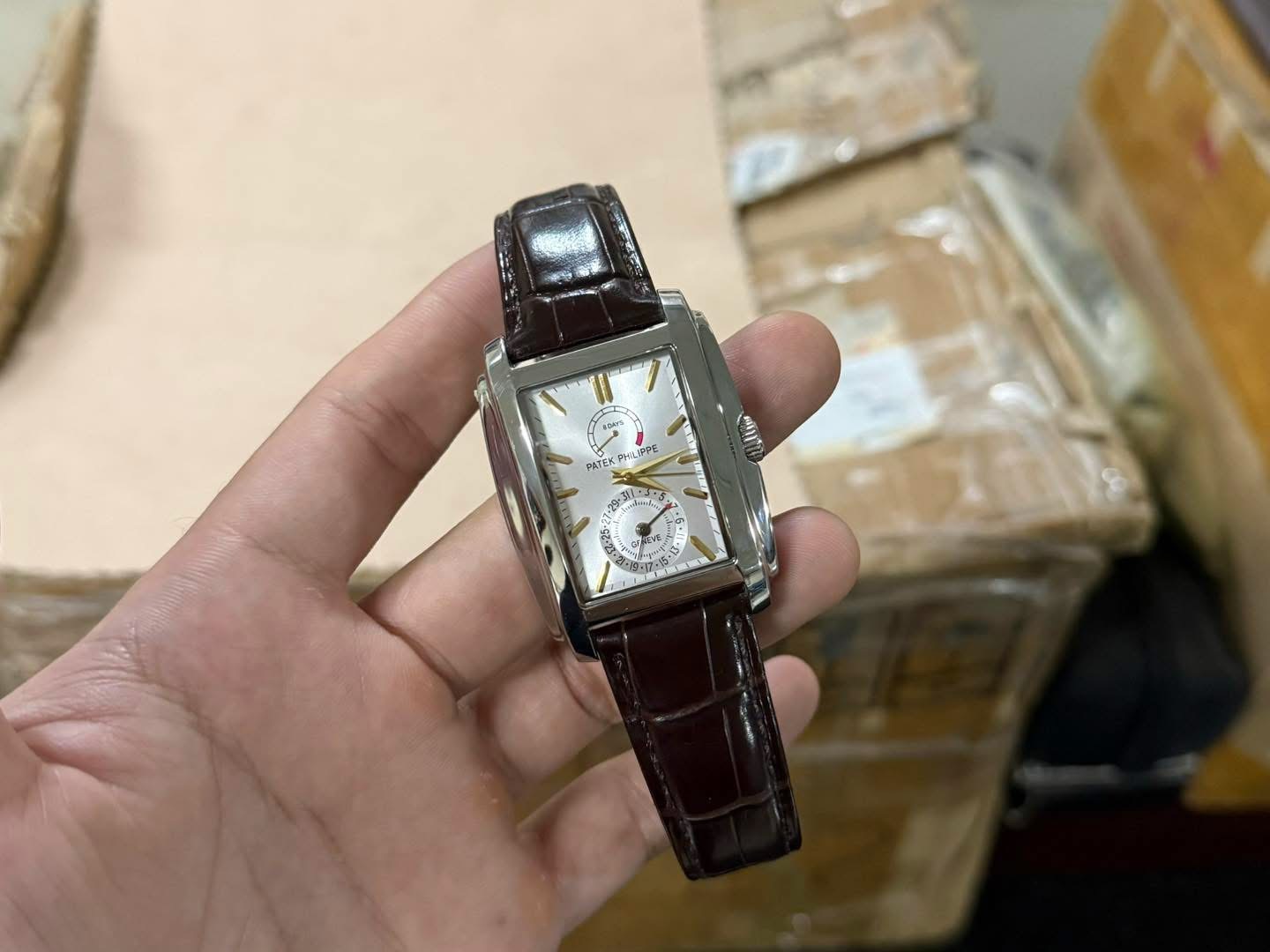 Patek Philippe Gondolo 5200G-010 Swiss 1:1 Grade Luxury Replica Watch - Image 2