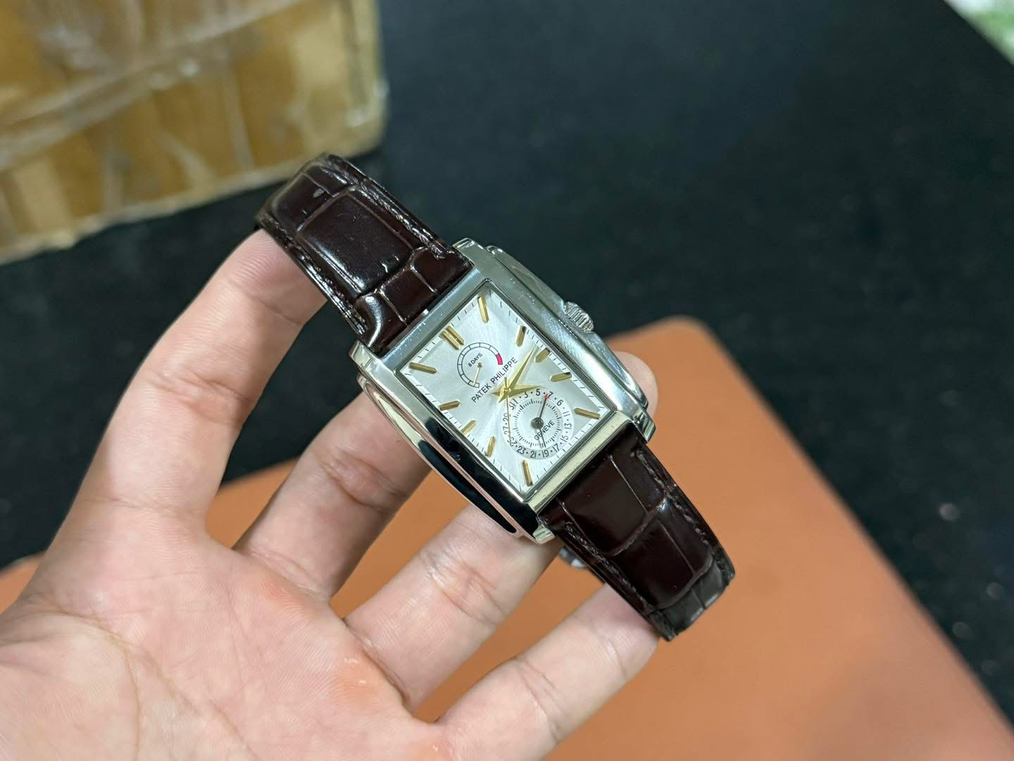 Patek Philippe Gondolo 5200G-010 Swiss 1:1 Grade Luxury Replica Watch - Image 3