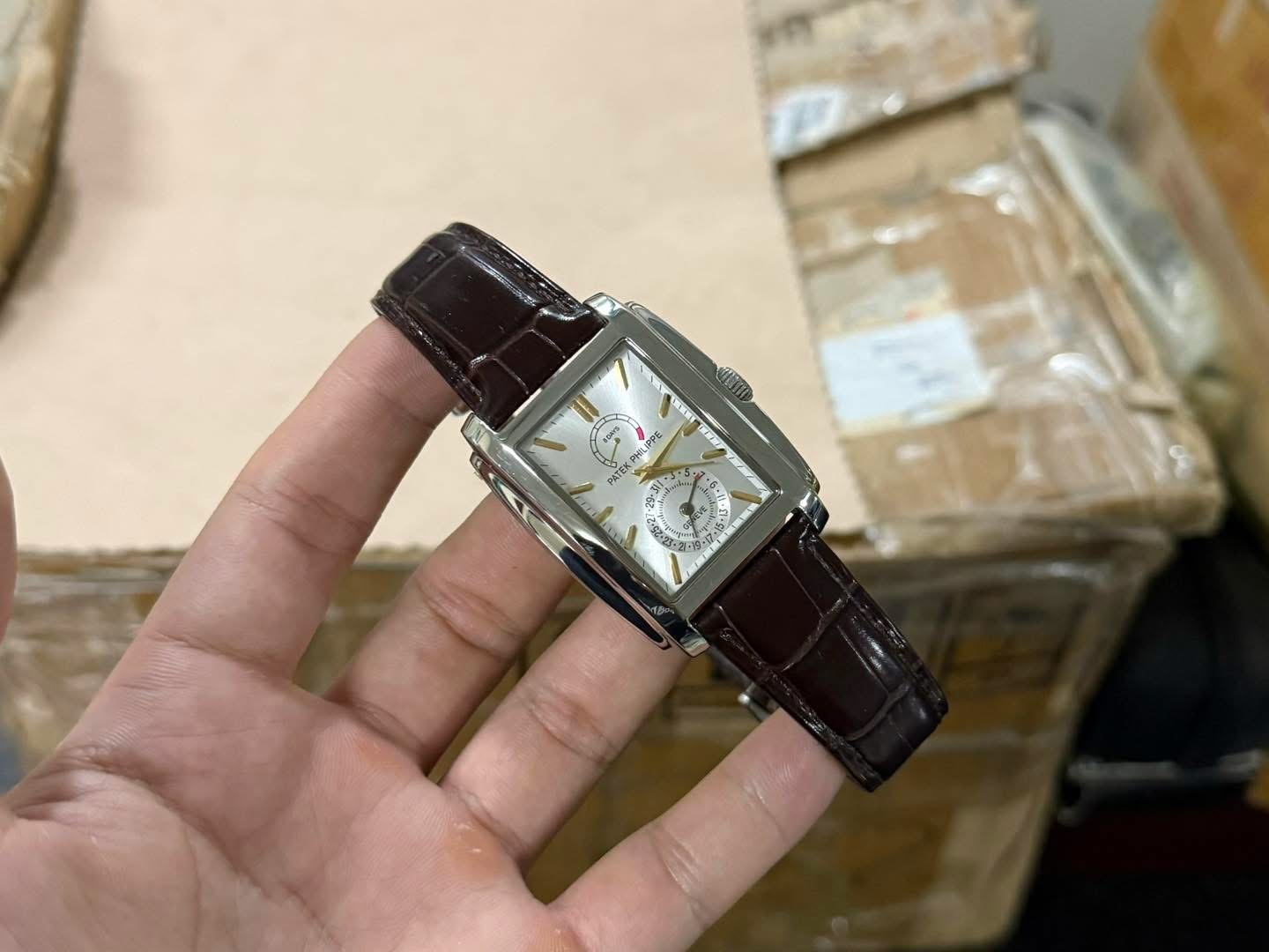 Patek Philippe Gondolo 5200G-010 Swiss 1:1 Grade Luxury Replica Watch - Image 5