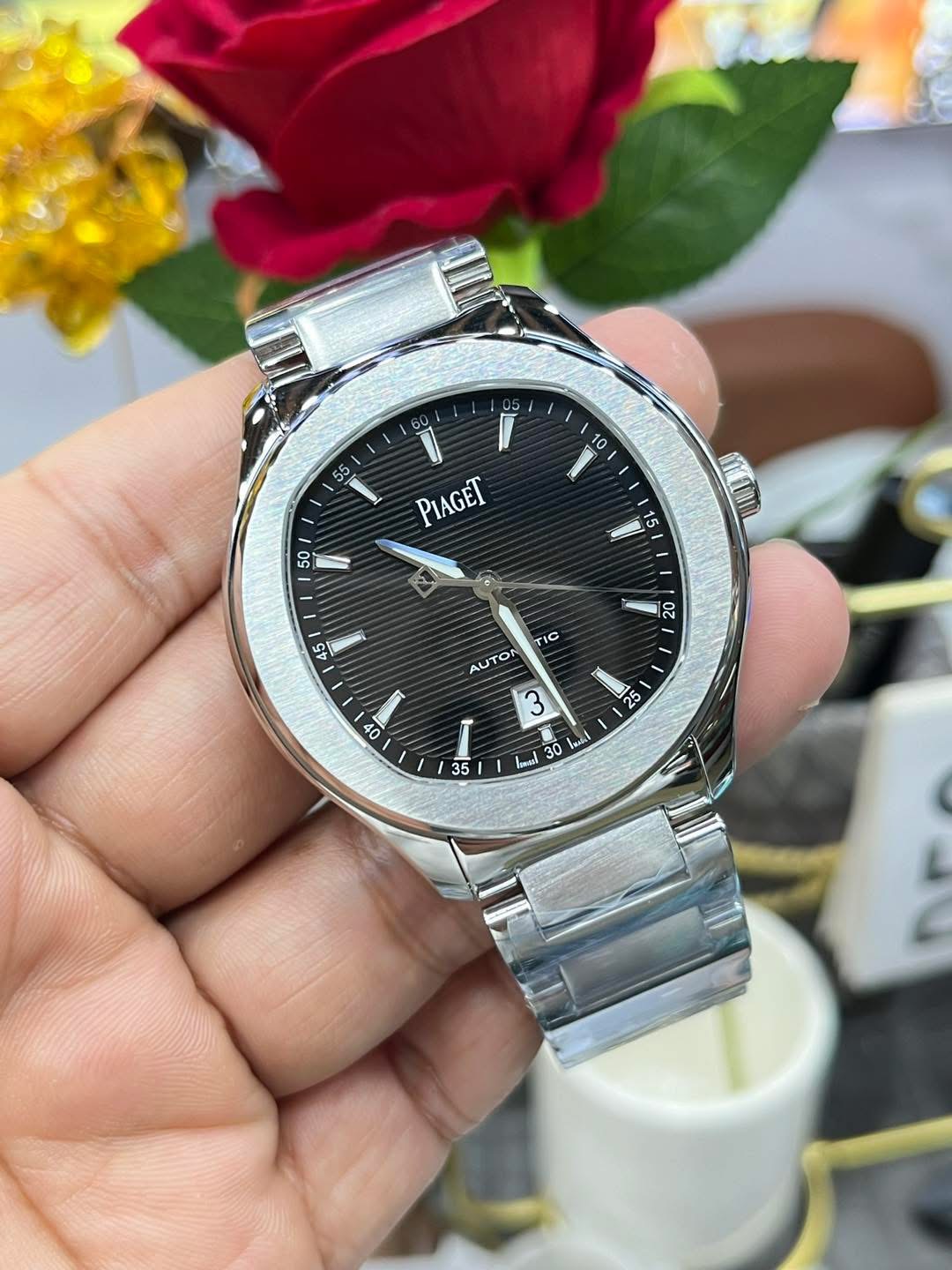 Piaget Polo S Swiss 1:1 Grade Luxury Replica Watch Full Black Dial 42mm - Image 6
