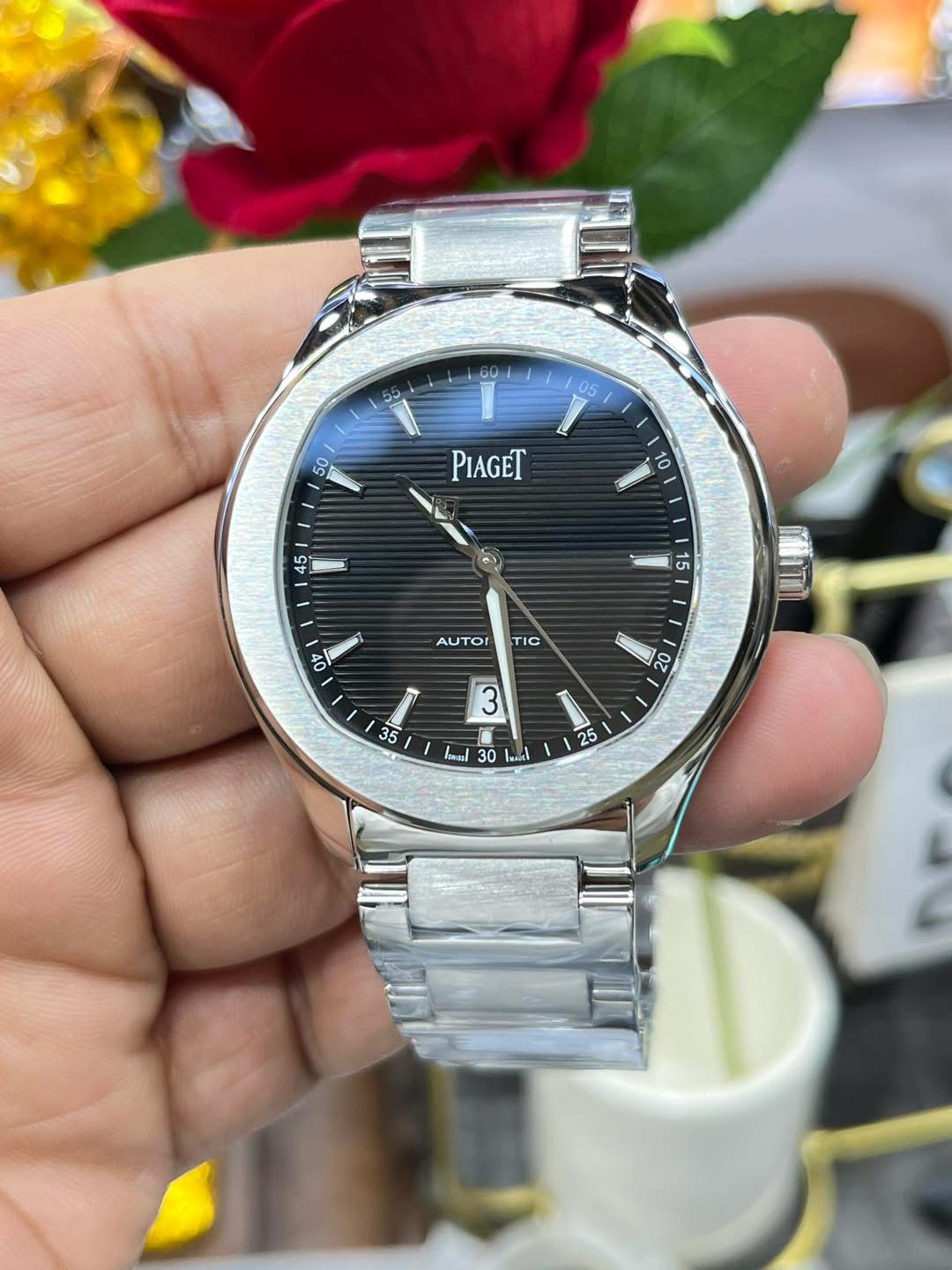 Piaget Polo S Swiss 1:1 Grade Luxury Replica Watch Full Black Dial 42mm - Image 9