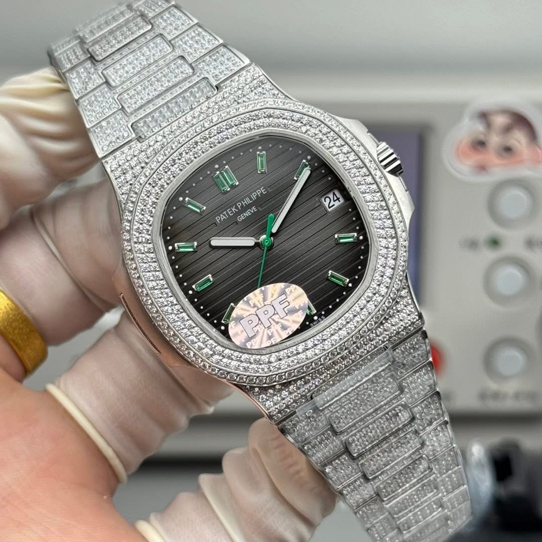 Patek Philippe Nautilus Full Diamond Edition – Swiss 1:1 Grade Luxury Replica Watch