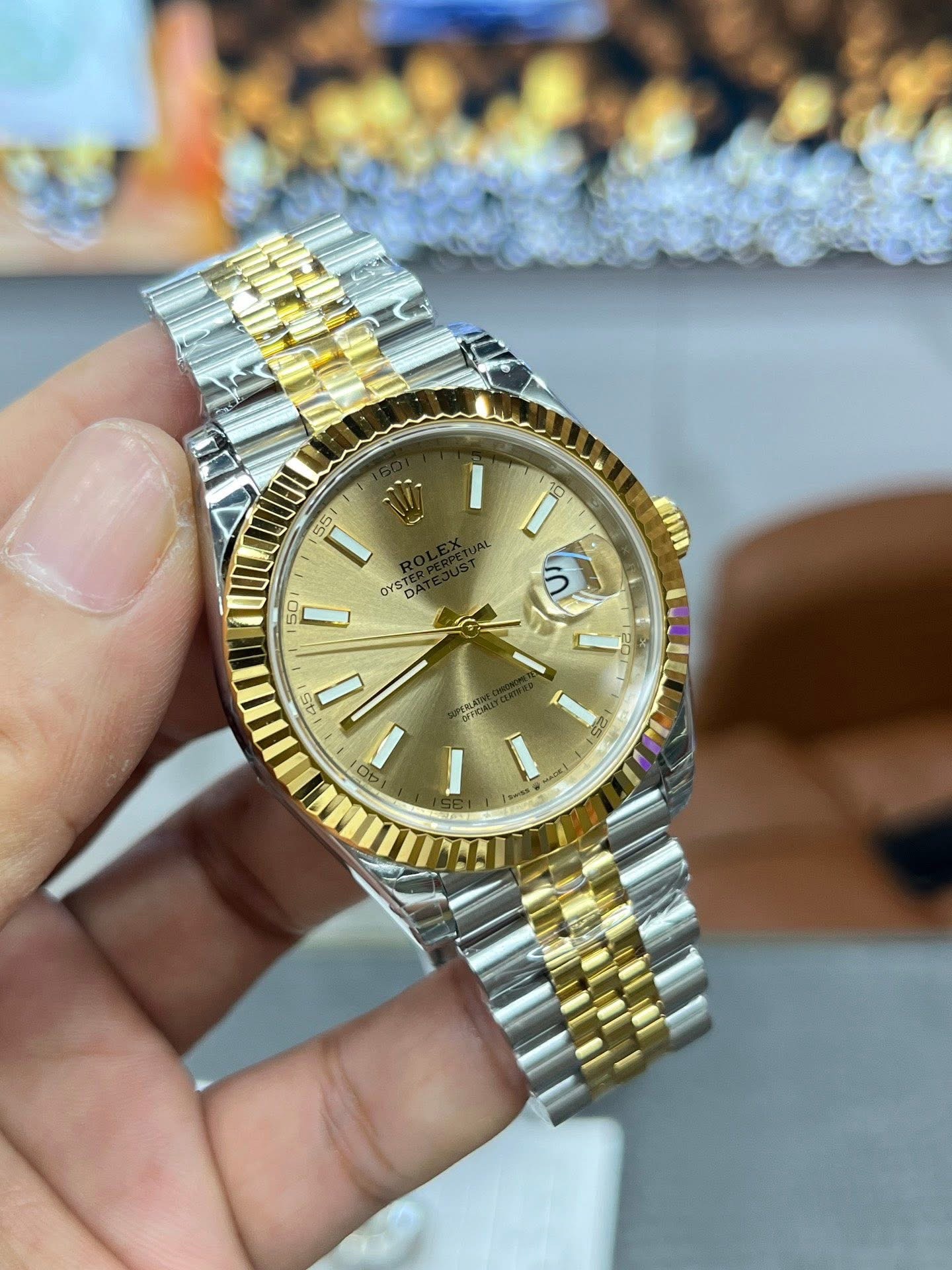 Rolex Datejust 36mm – Champagne Baton Dial | Ref. 126233 | Swiss 1:1 Grade Luxury Replica Watch - Image 6
