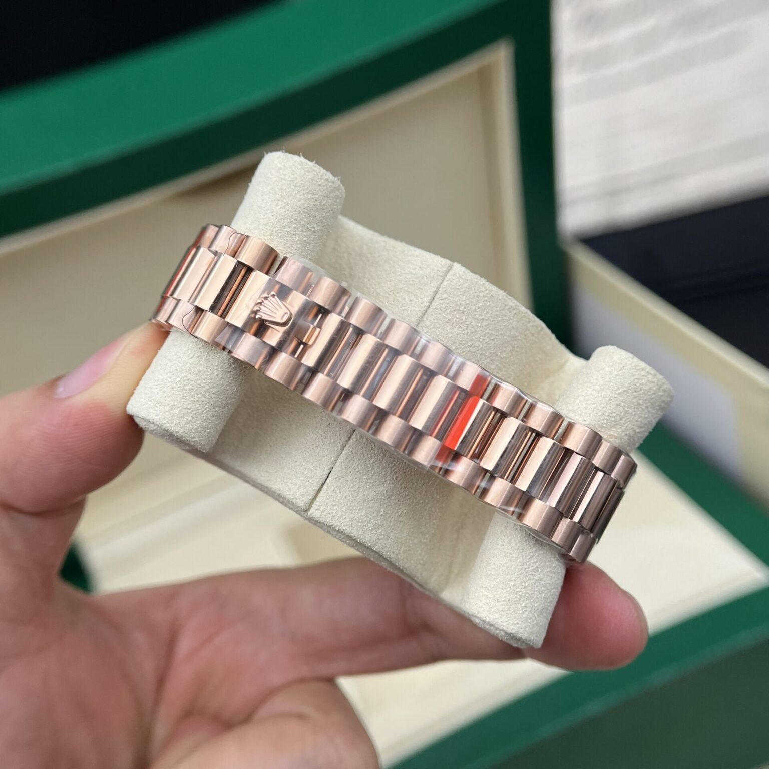 Rolex Day-Date Full Diamond Dial 40mm | Swiss 1:1 Grade Automatic Replica Watch - Image 6