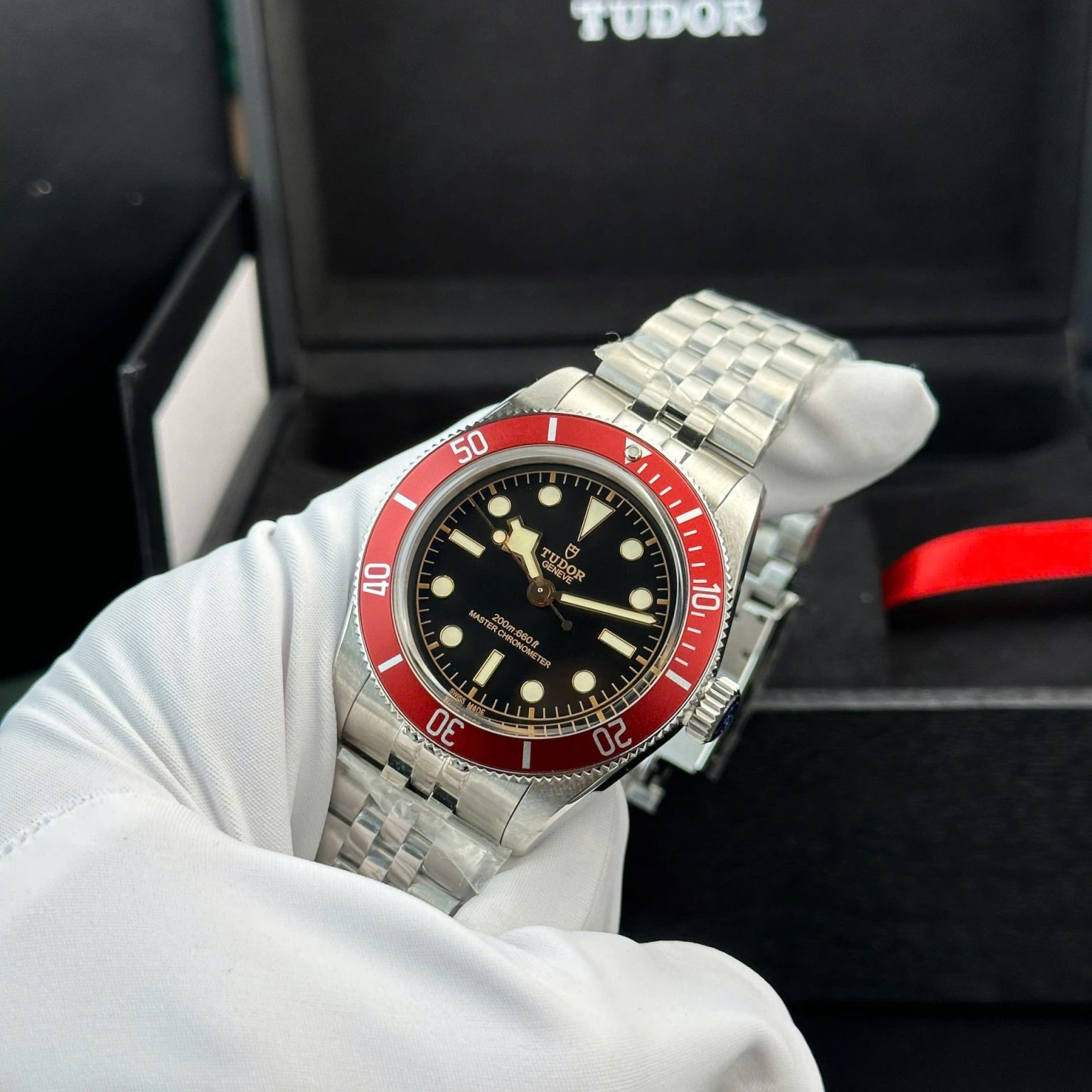 Tudor Heritage Black Bay Red Bezel Swiss 1:1 Grade Watch 41mm - Image 3