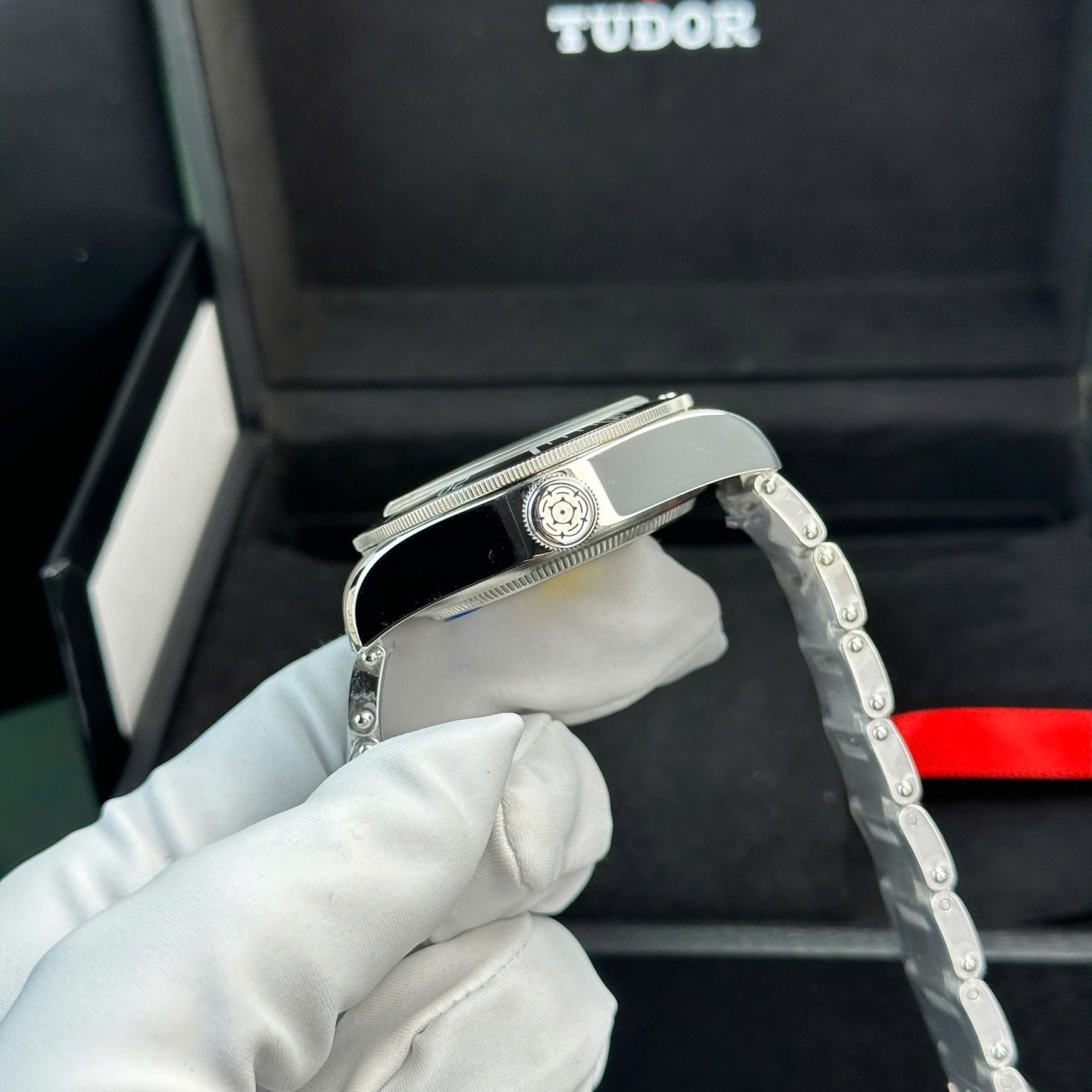 Tudor Heritage Black Bay Red Bezel Swiss 1:1 Grade Watch 41mm - Image 5