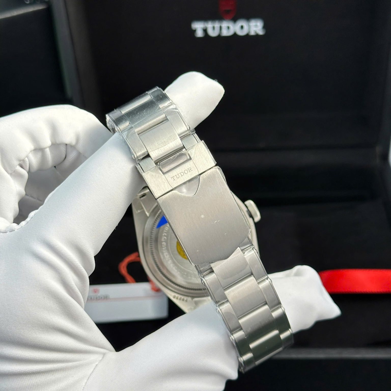Tudor Heritage Black Bay Red Bezel Swiss 1:1 Grade Watch 41mm - Image 8