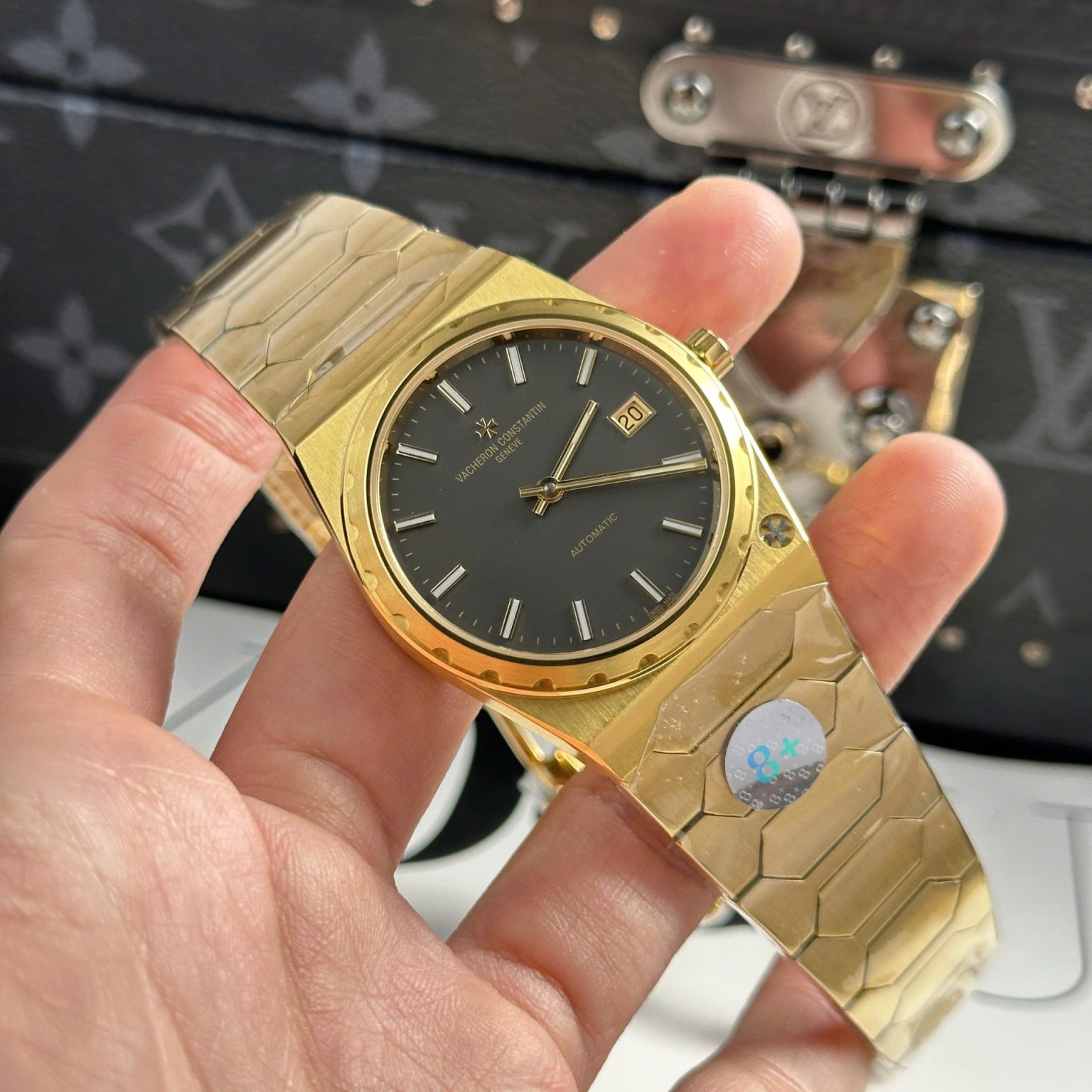 Vacheron Constantin Historiques 222 Swiss 1:1 Grade Watch Golden Colour 37mm - Image 3