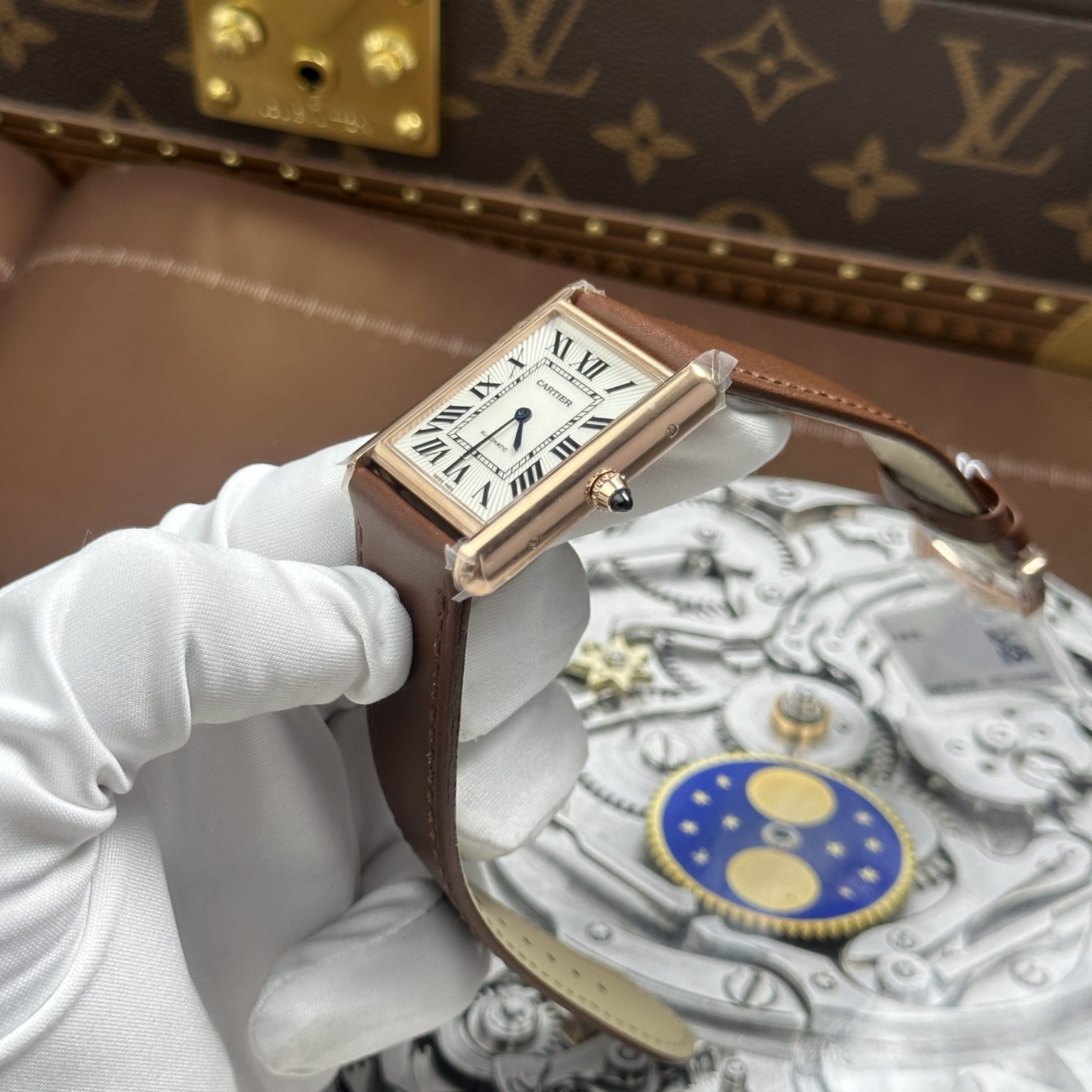 Cartier Tank Louis Watch – Swiss 1:1 Grade – White Dial, Brown Leather Strap (27.8×38.1mm) - Image 7