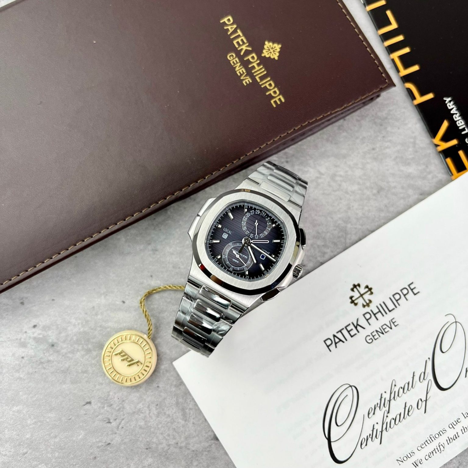 Patek Philippe Nautilus 5990 – Swiss 1:1 Grade Metal Wire Luxury Watch - Image 2