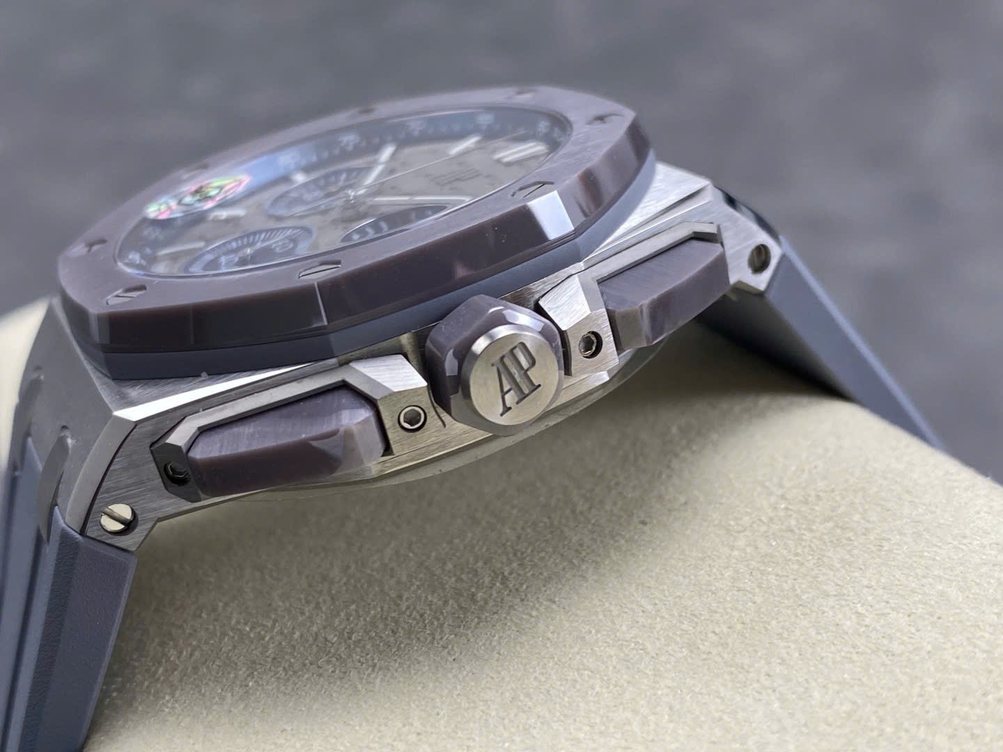 Audemars Piguet Royal Oak Offshore 26420IO – Swiss 1:1 Grade Gray Dial Luxury Watch - Image 8