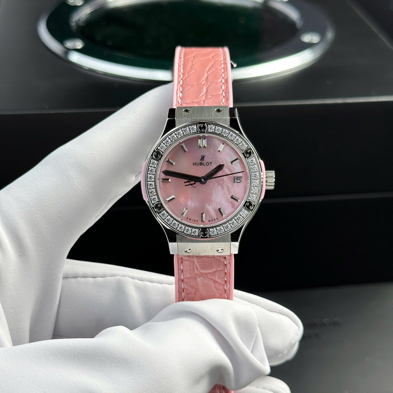 Hublot Classic Fusion 33mm Ladies Watch – Swiss 1:1 Grade Automatic - Image 3