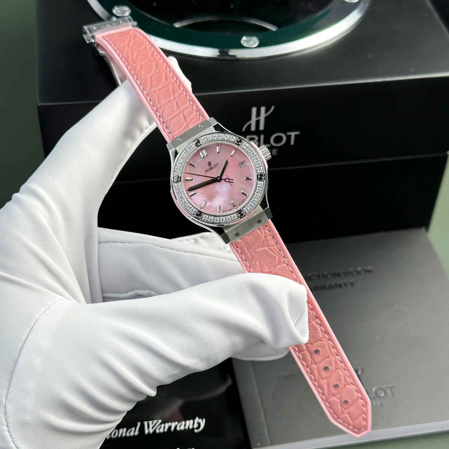 Hublot Classic Fusion 33mm Ladies Watch – Swiss 1:1 Grade Automatic - Image 4