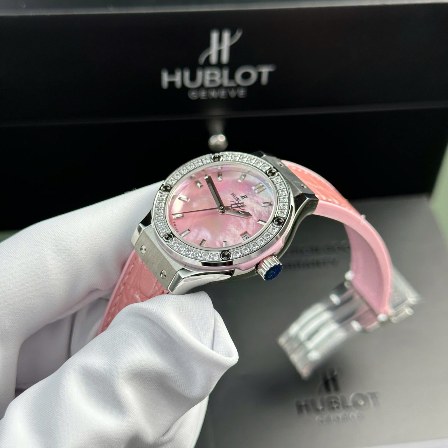 Hublot Classic Fusion 33mm Ladies Watch – Swiss 1:1 Grade Automatic - Image 5
