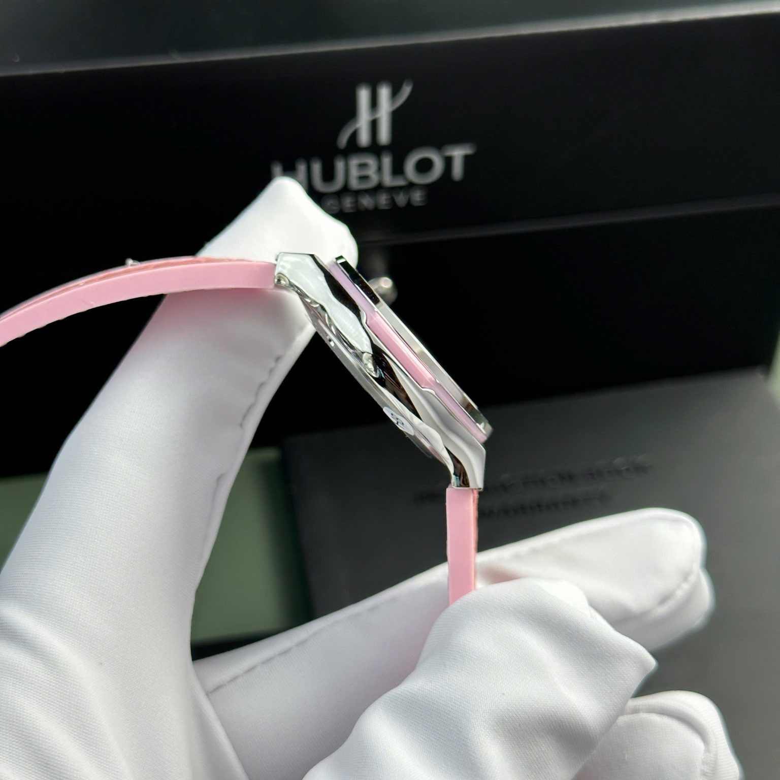 Hublot Classic Fusion 33mm Ladies Watch – Swiss 1:1 Grade Automatic - Image 7