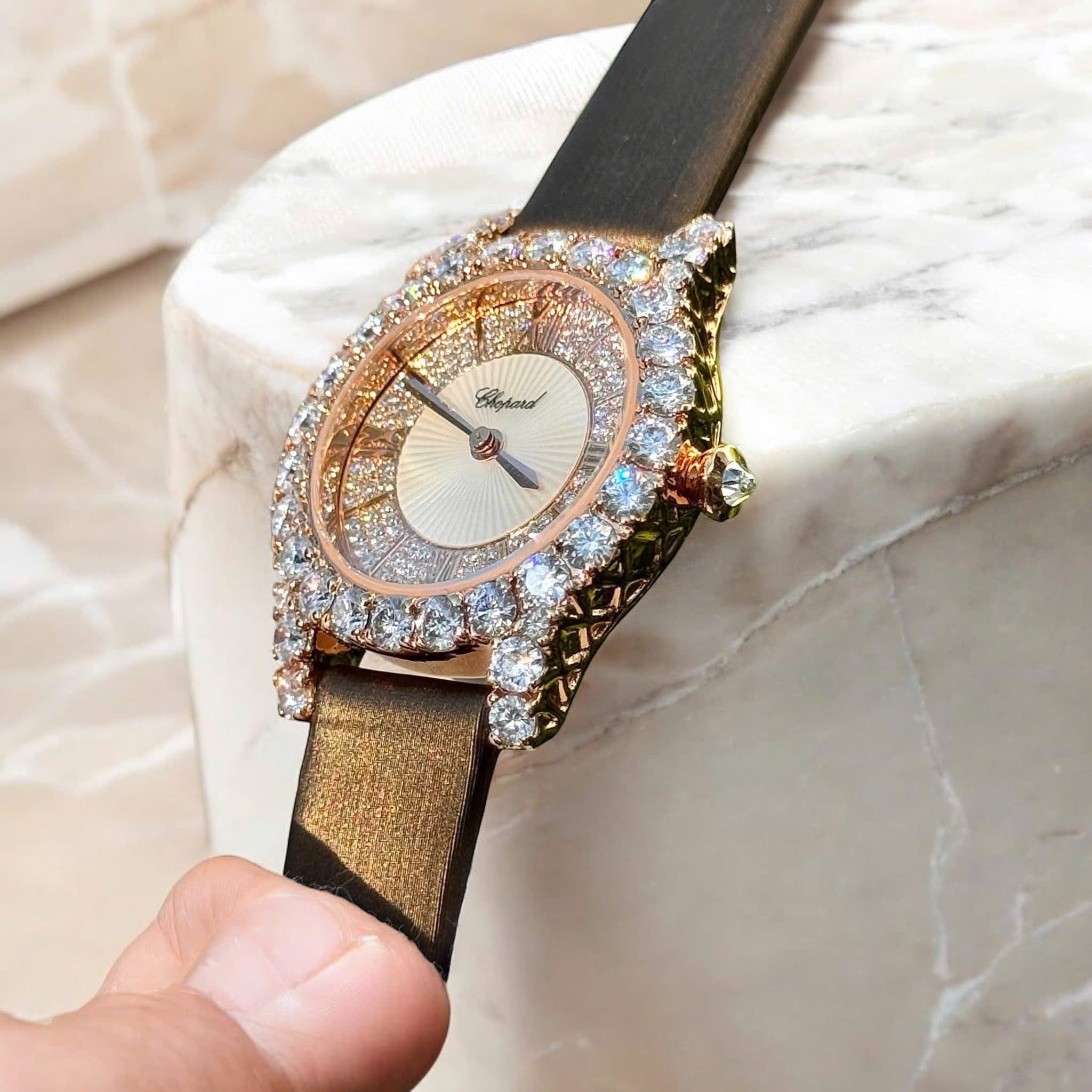 Chopard L’Heure du Diamant 1:1 Grade Ladies Watch – Diamond-Set Bezel & Dial, Brown Strap - Image 4