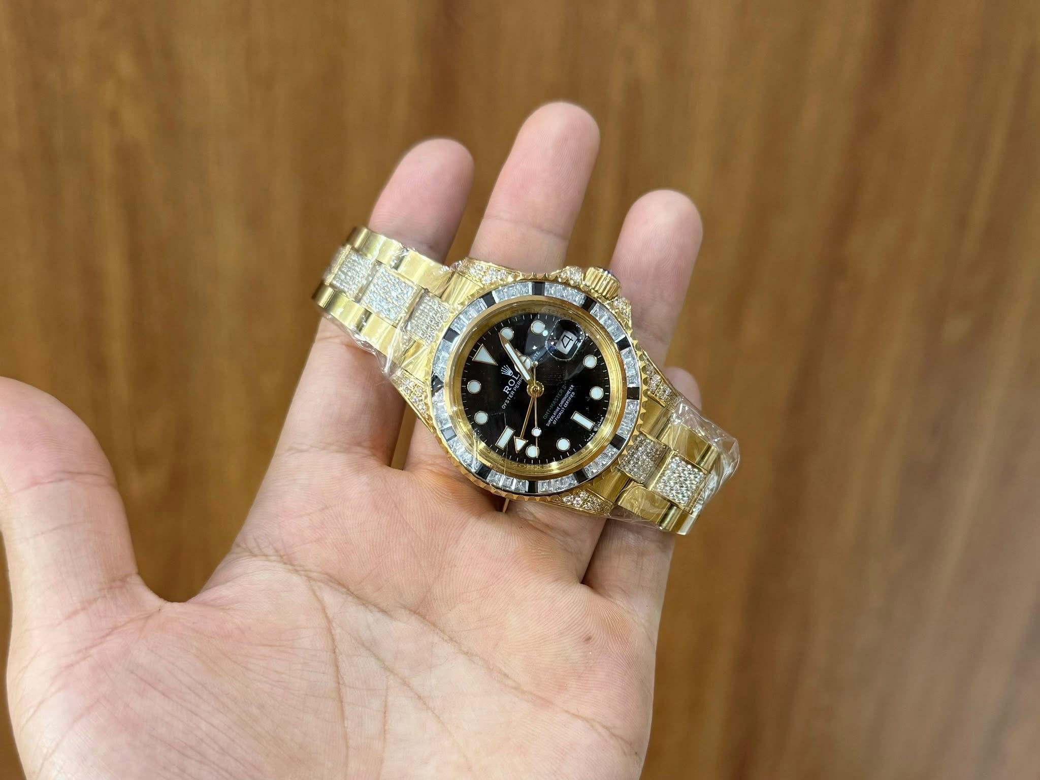 Rolex GMT-Master II 116758 SANR – Swiss 1:1 Grade Gents Watch - Image 2