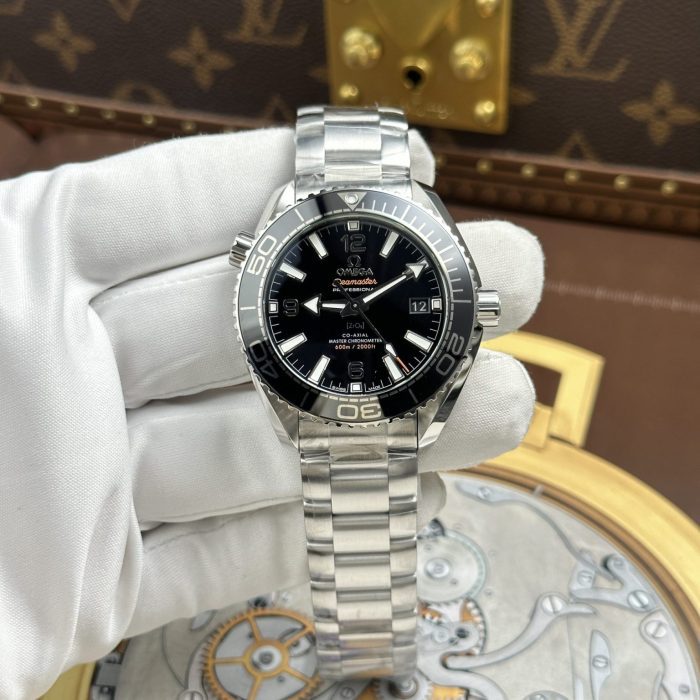 Omega Seamaster Planet Ocean 600M Black Dial 39.5mm | Swiss 1:1 Grade Watch