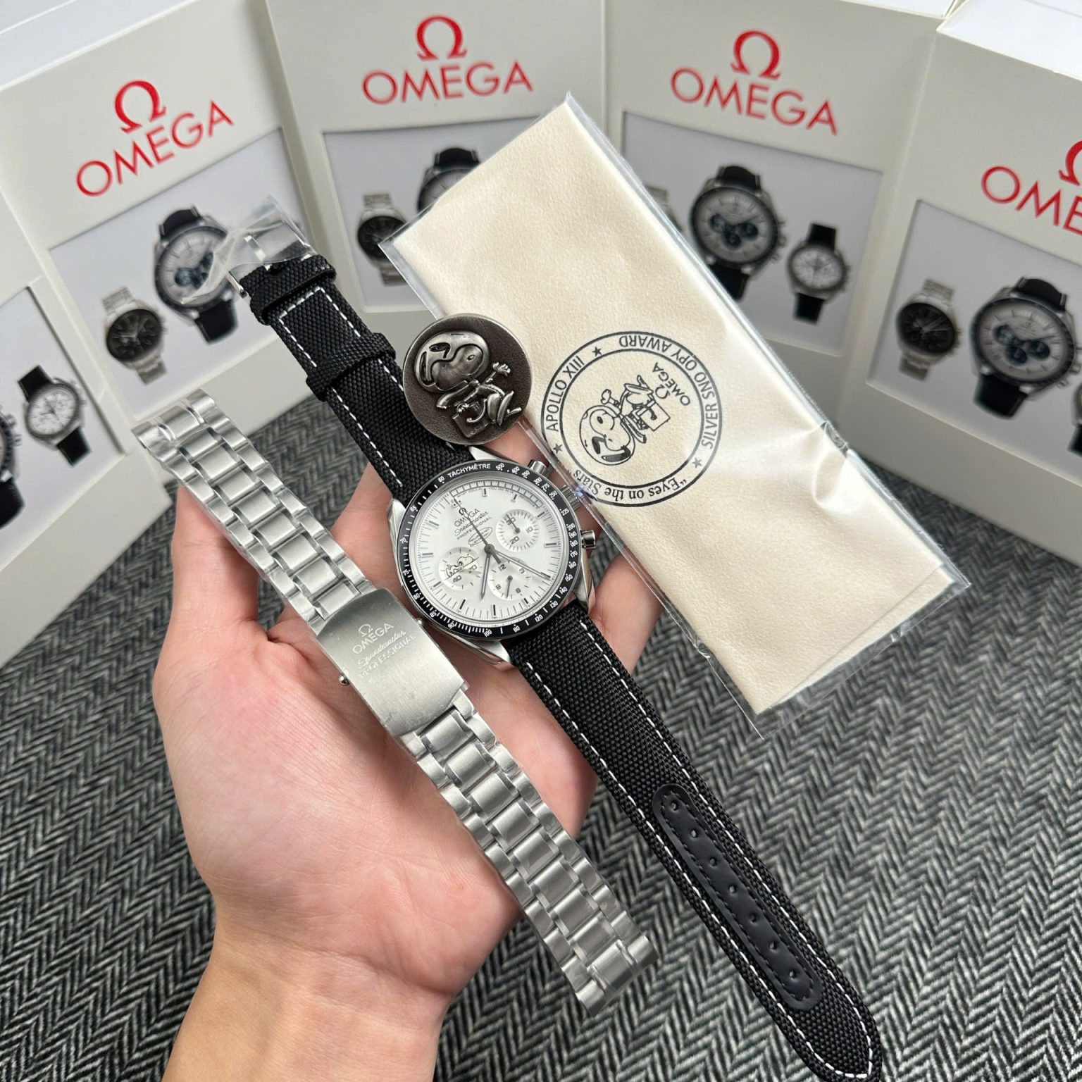 Omega Speedmaster Apollo 13 Snoopy White Dial 2025 Edition | Swiss 1:1 Grade Watch (42mm)