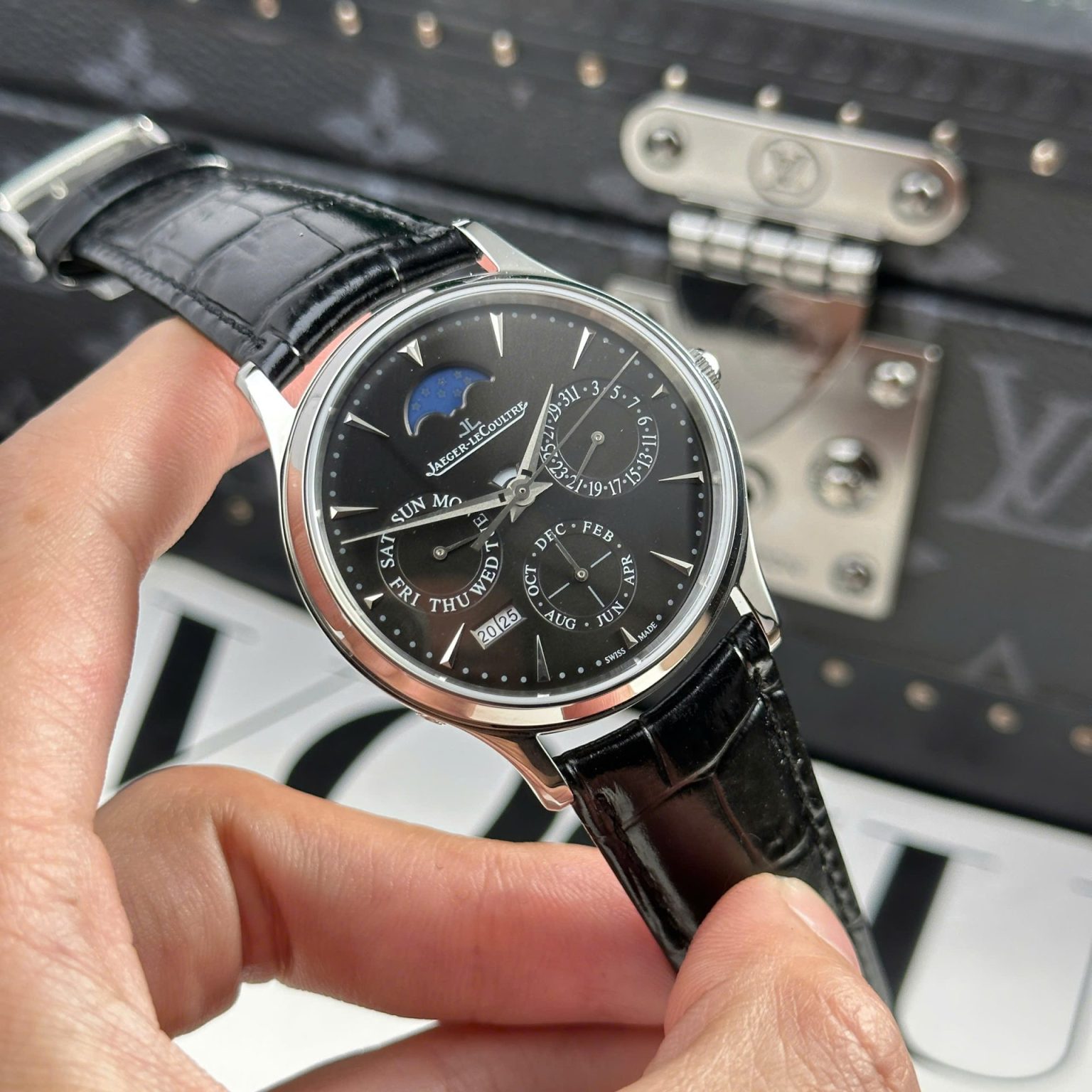 Jaeger-LeCoultre Master Ultra-Thin Perpetual Calendar Matte Grey Dial 39mm (Swiss 1:1 Grade Watch)