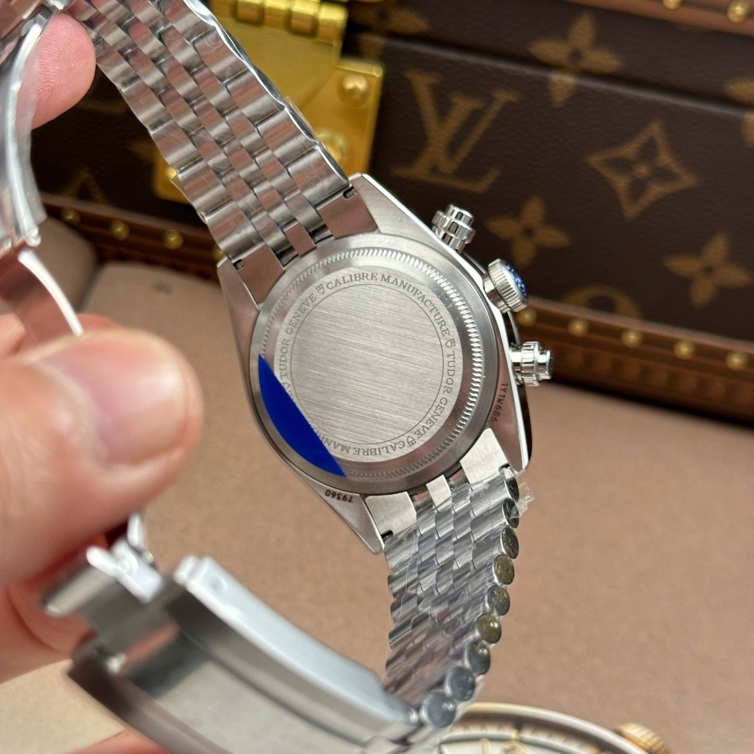 Tudor Black Bay Chronograph Blue Dial 41mm (Swiss 1:1 Grade Watch) - Image 9