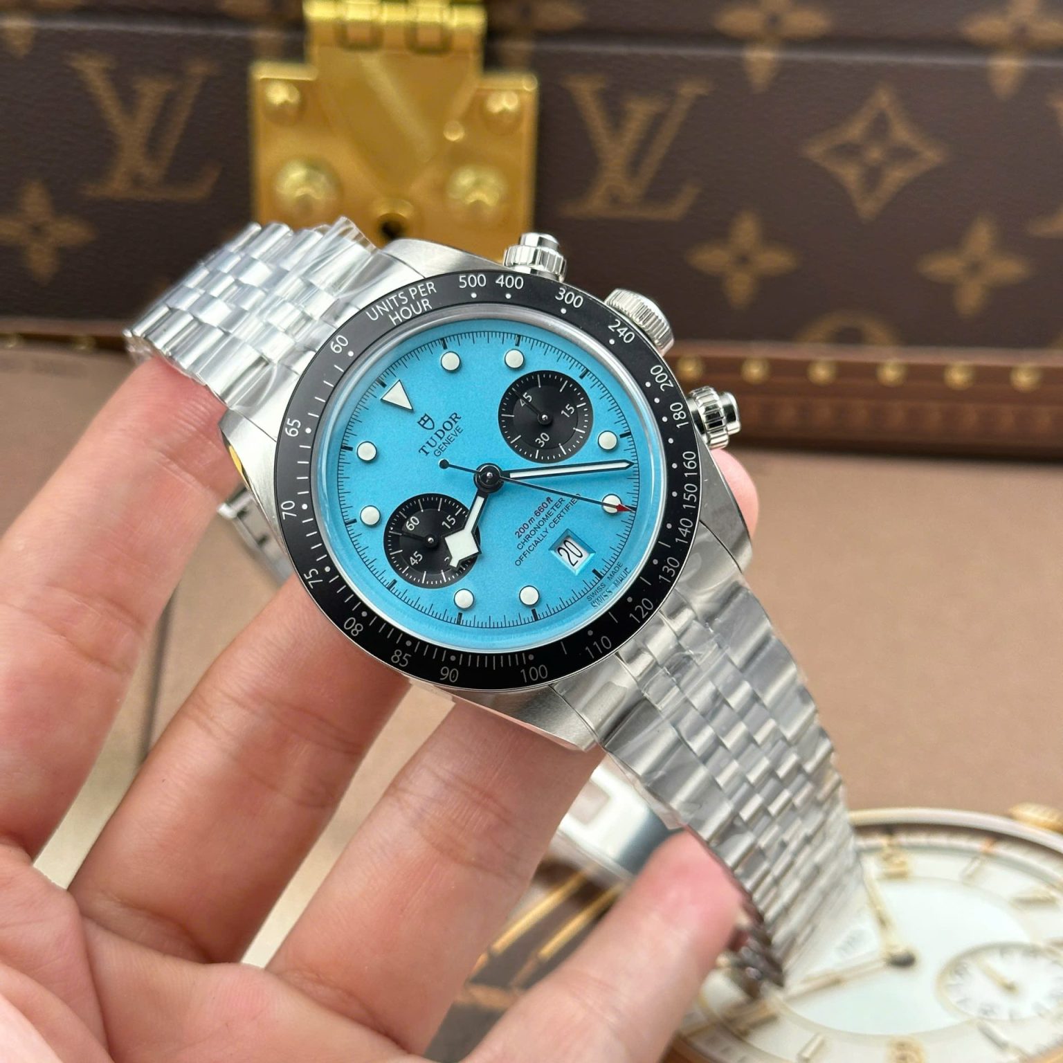 Tudor Black Bay Chronograph Tiffany Dial 41mm (Swiss 1:1 Grade Watch) - Image 2