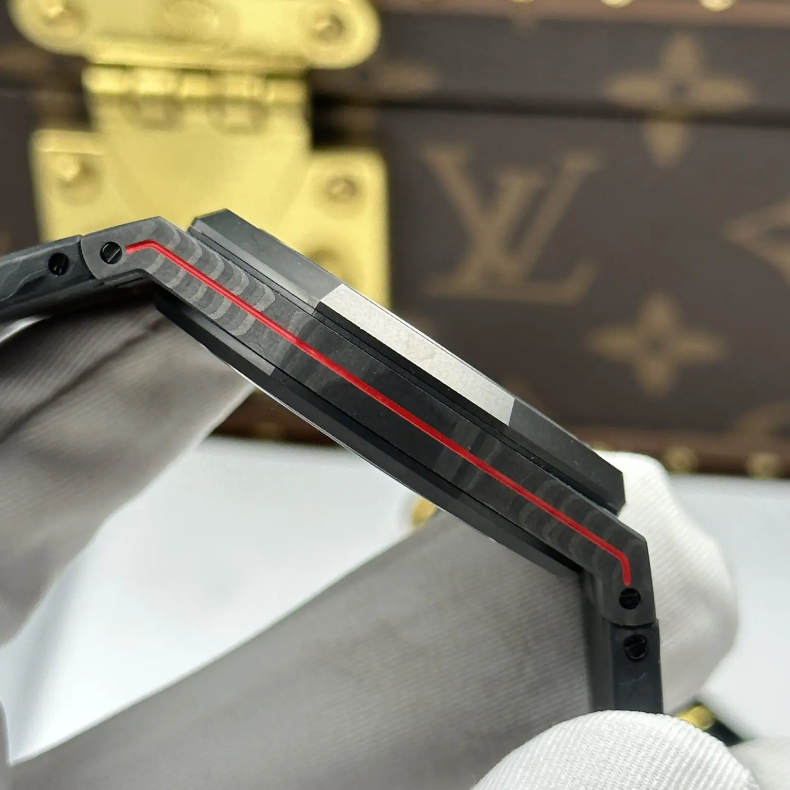 Audemars Piguet Royal Oak DiW 15500 Carbon 41mm (Swiss 1:1 Grade Watch) - Image 6