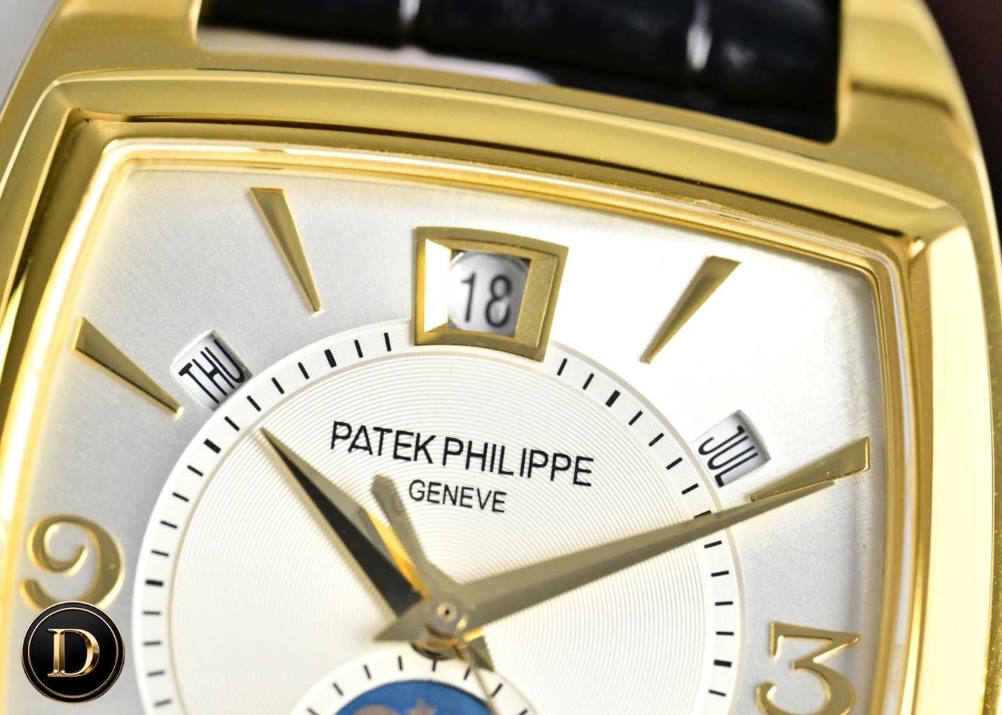 Patek Philippe Gondolo Calendario 5135J – 1:1 Grade Watch | White Dial - Image 9