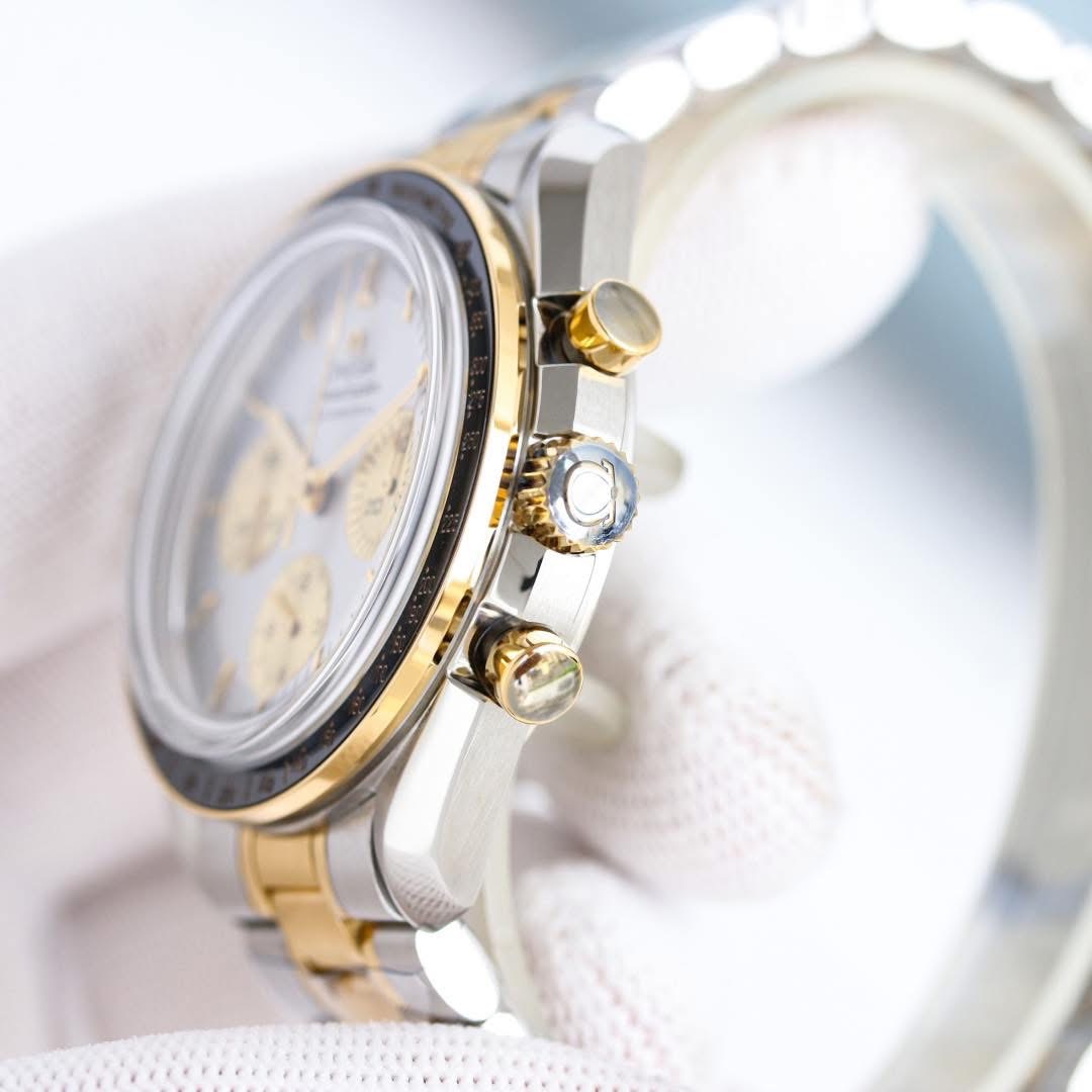 Omega Speedmaster Moonwatch Professional – 1:1 Grade Watch | Two-Tone Silver & Gold - Image 4