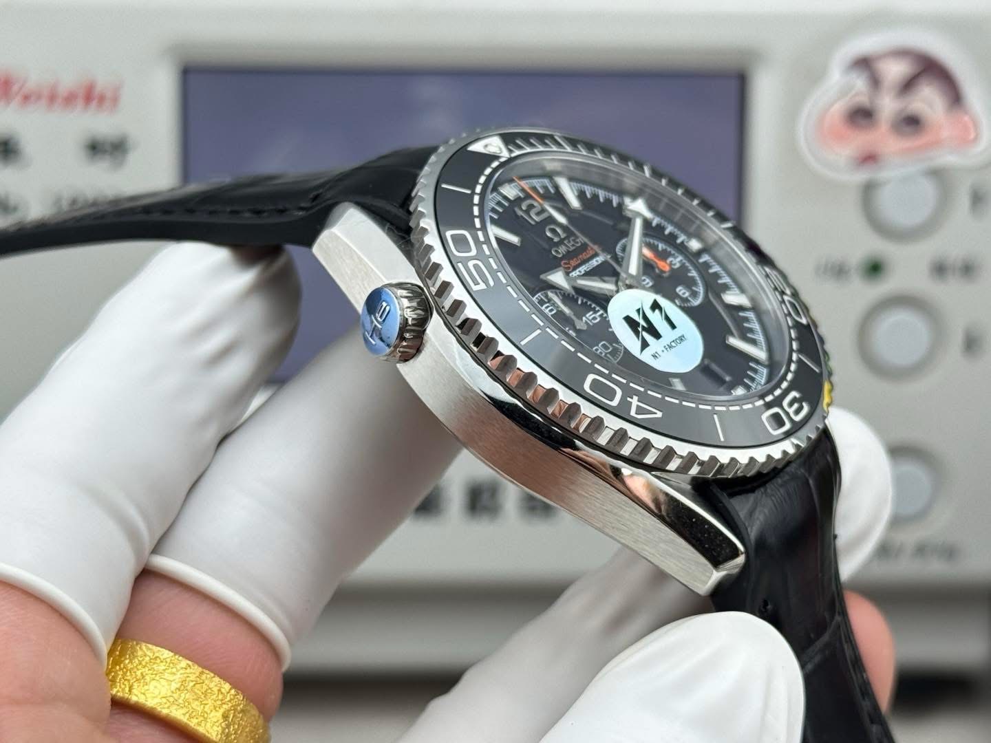 Omega Seamaster Planet Ocean 600M Master Chronometer Chronograph – 1:1 Grade Watch | Professional Dive Watch - Image 5