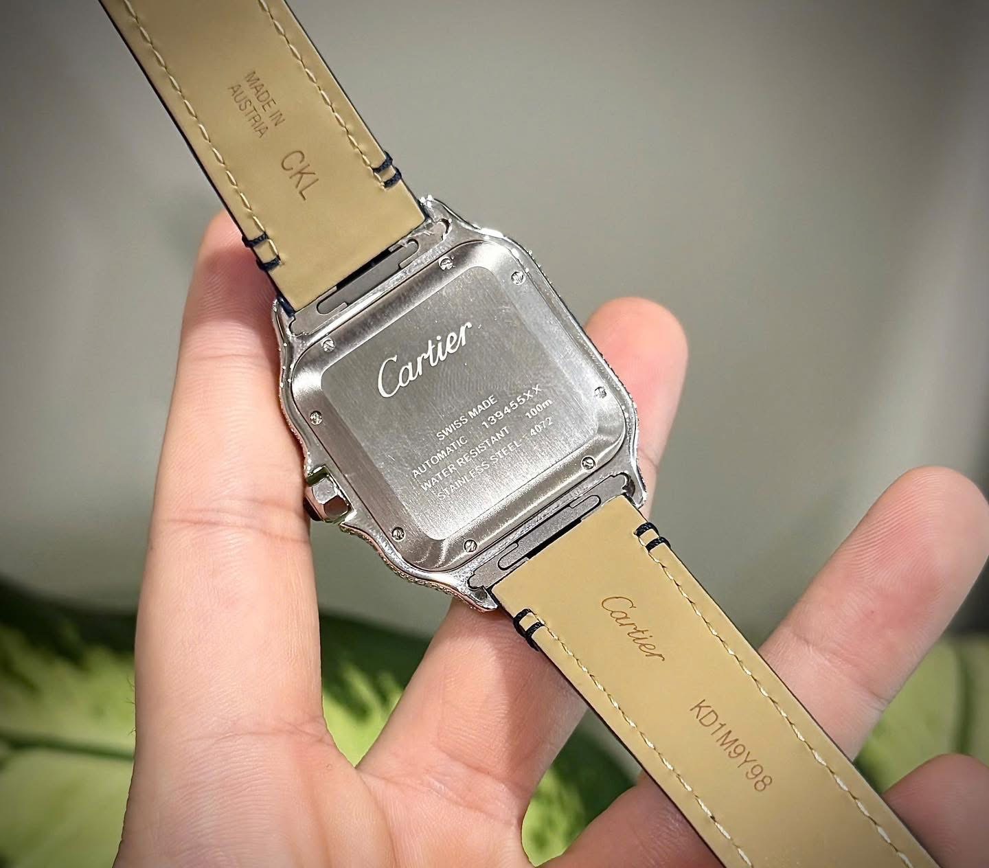 Cartier Santos – 1:1 Grade Watch | Blue Dial | Diamond-Style Bezel - Image 6