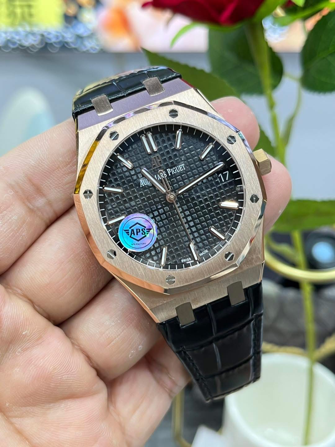 Audemars Piguet Royal Oak 15500OR – 1:1 Grade Watch | Rose Gold | Black Dial - Image 2