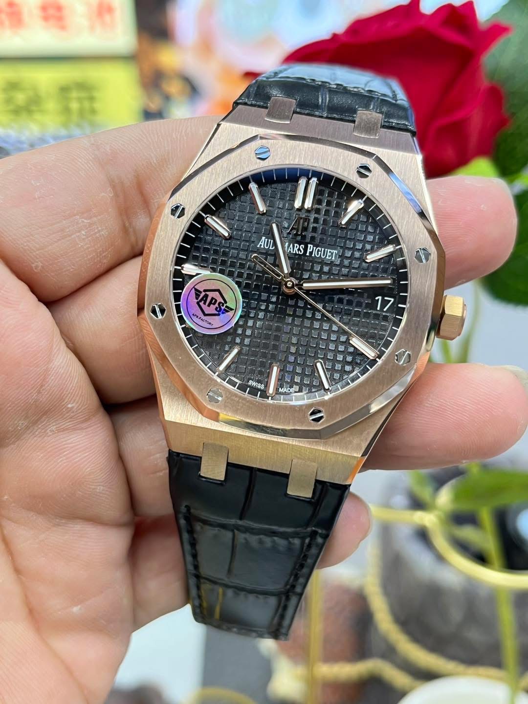 Audemars Piguet Royal Oak 15500OR – 1:1 Grade Watch | Rose Gold | Black Dial - Image 4
