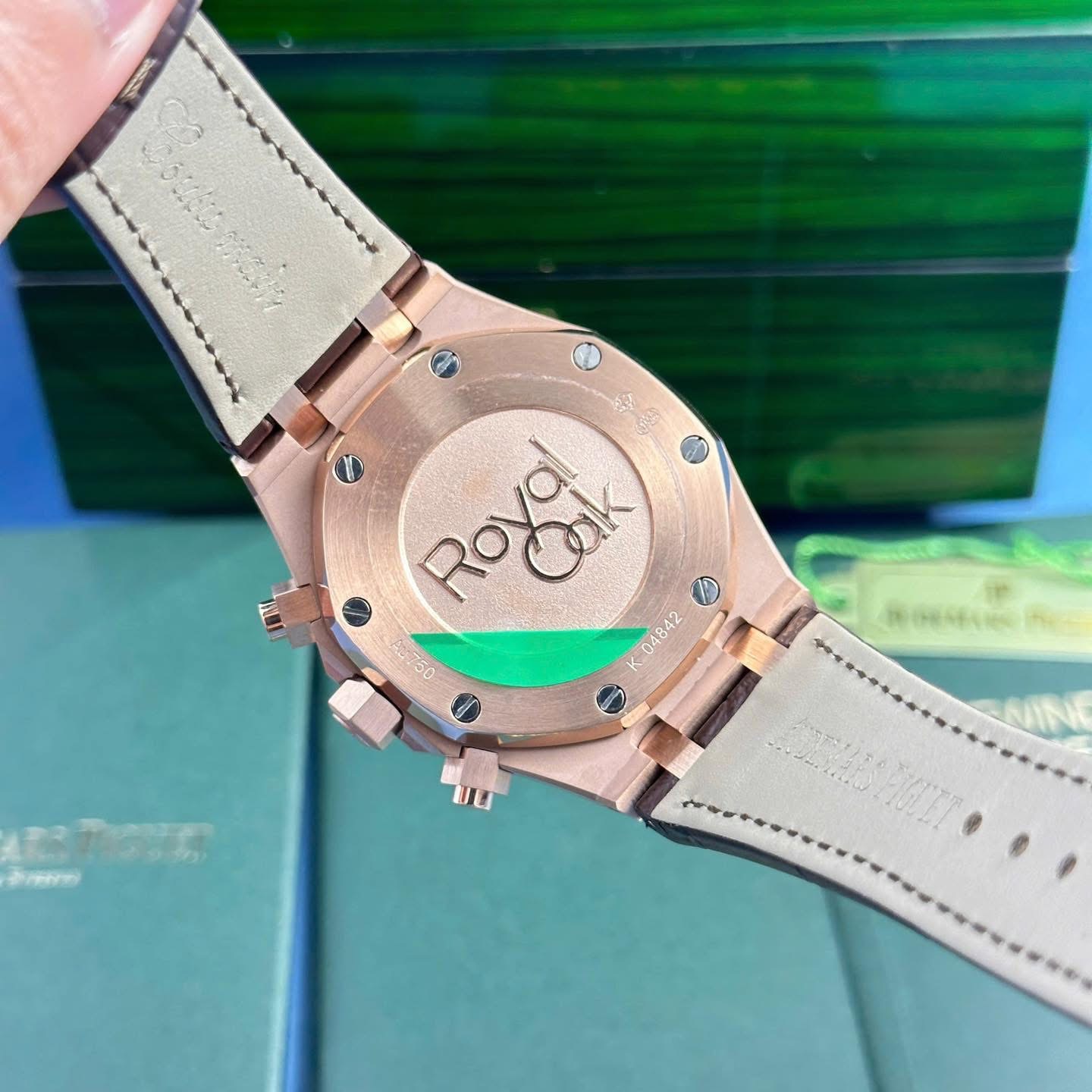 Audemars Piguet Royal Oak Chronograph – 1:1 Grade Watch | Pink Gold | Brown Dial - Image 9
