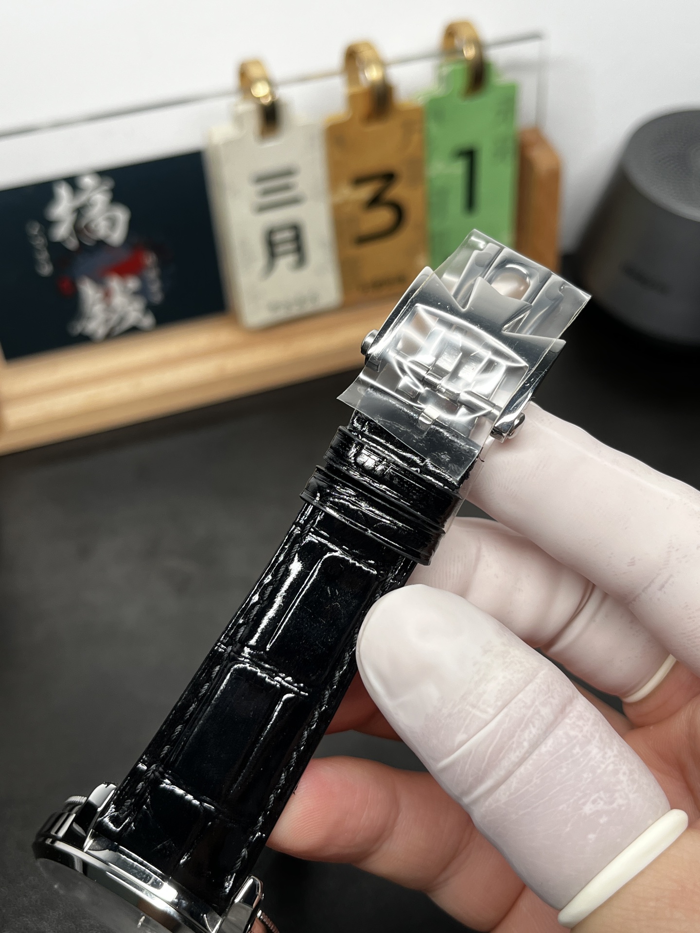 Vacheron Constantin Traditionnelle Tourbillon – 1:1 Grade Watch | Silver Dial | Leather Strap - Image 4
