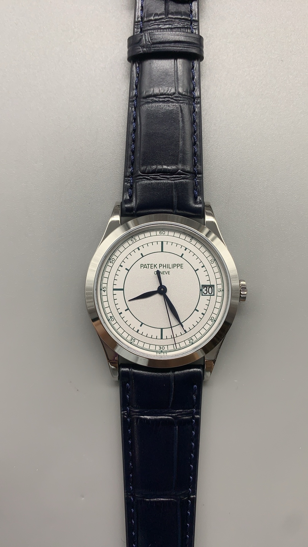 Patek Philippe Calatrava 5296G-001 – 1:1 Grade Watch | Silver Sector Dial | Leather Strap