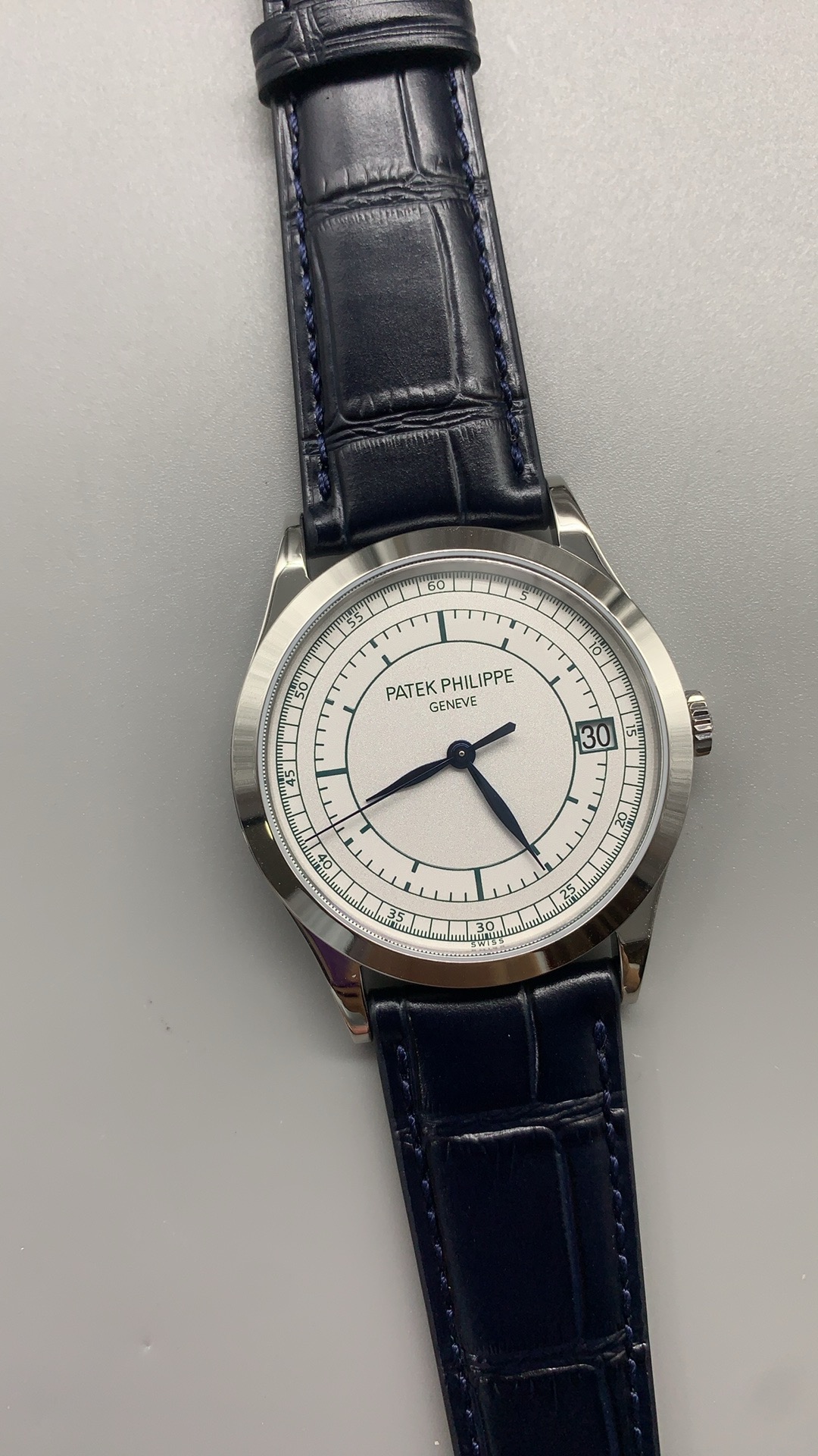 Patek Philippe Calatrava 5296G-001 – 1:1 Grade Watch | Silver Sector Dial | Leather Strap - Image 3